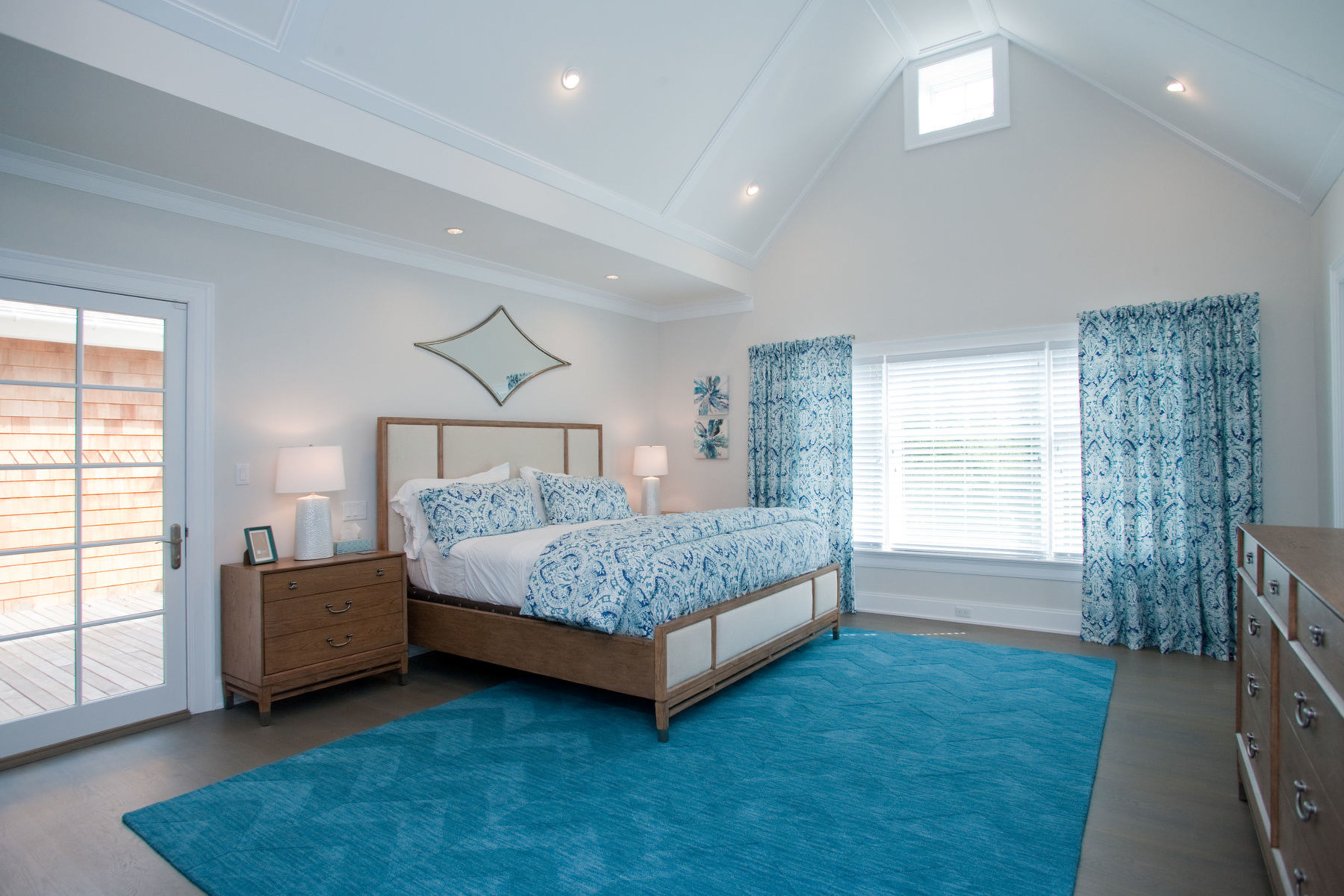 11 Allen Ct Off North Main in Southampton Out East