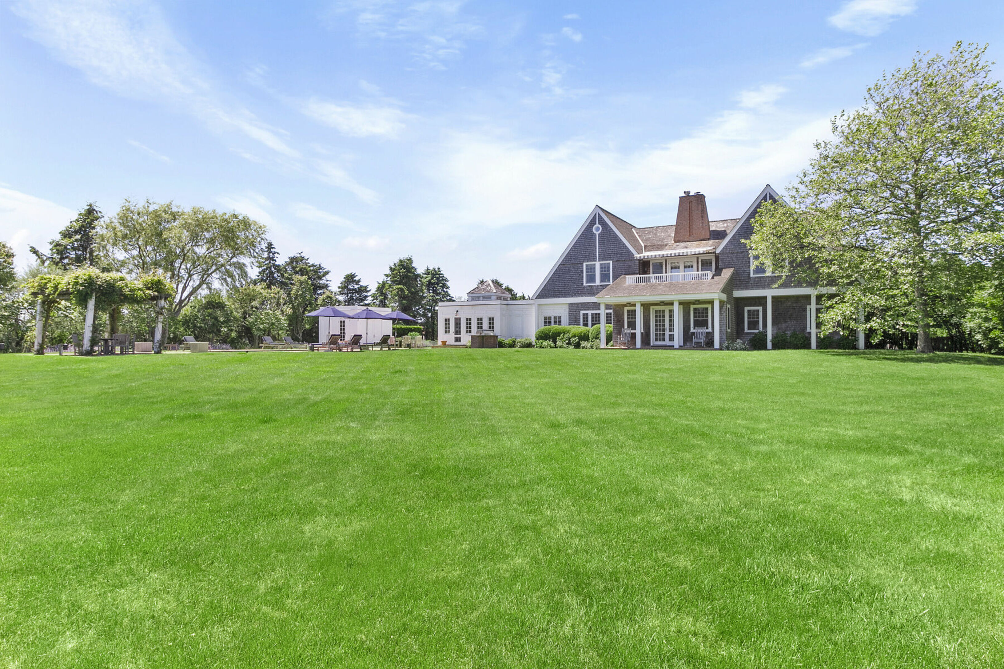 783 Daniels Ln in Sagaponack Out East