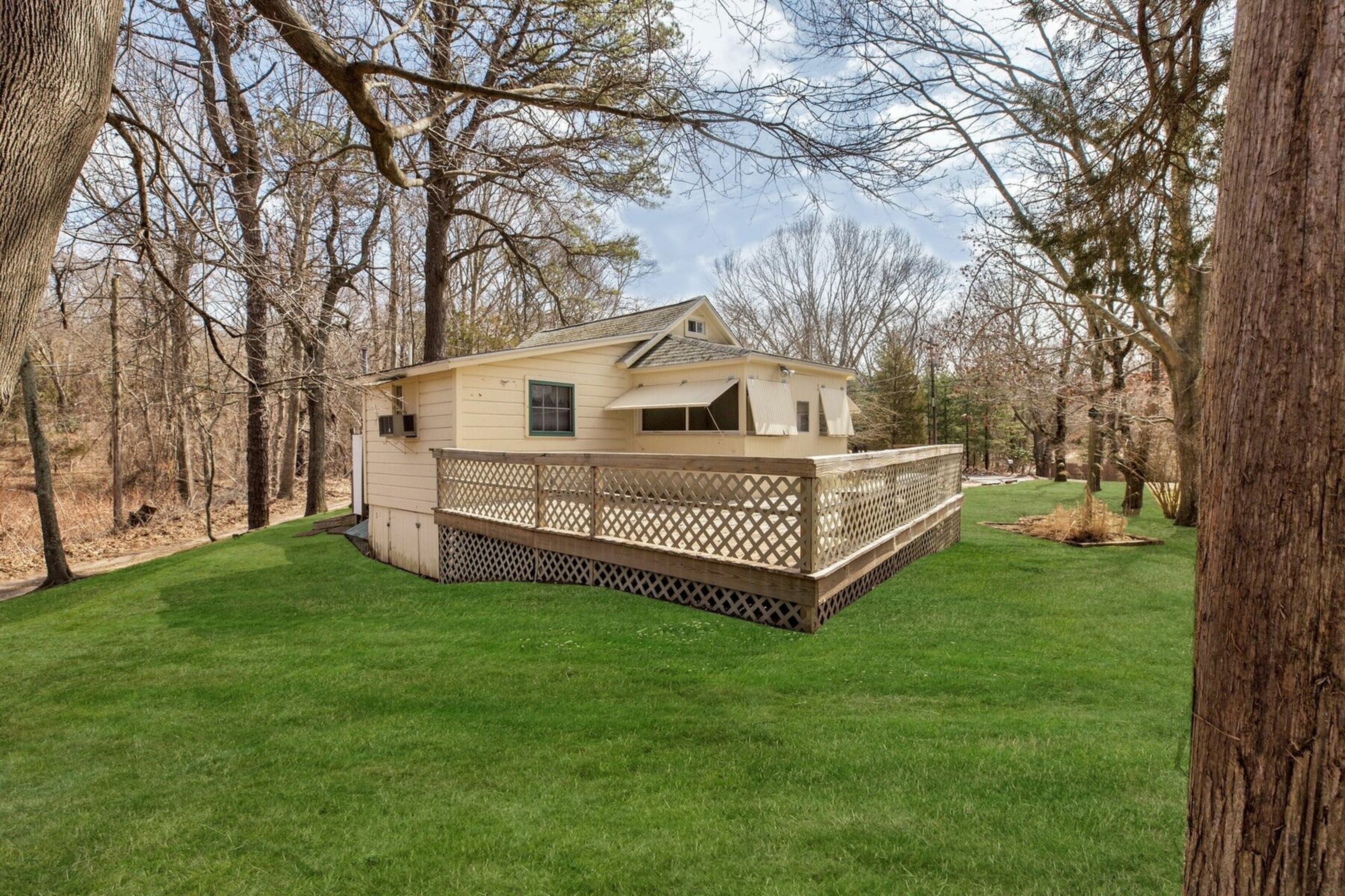 150 Red Creek Rd. in Hampton Bays Out East