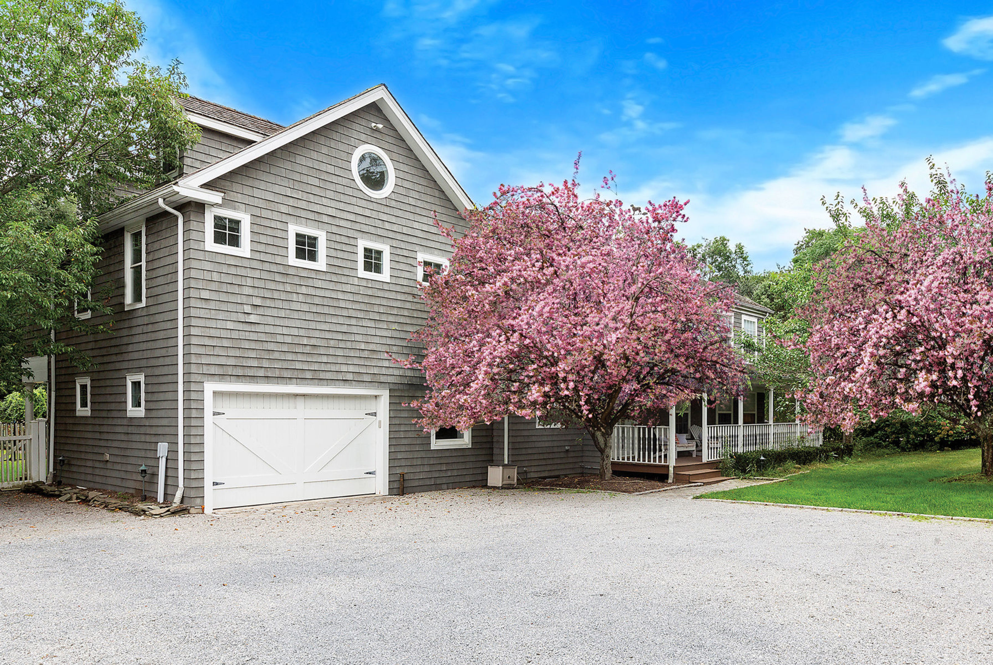 10 Old Orchard Rd in Southampton Out East