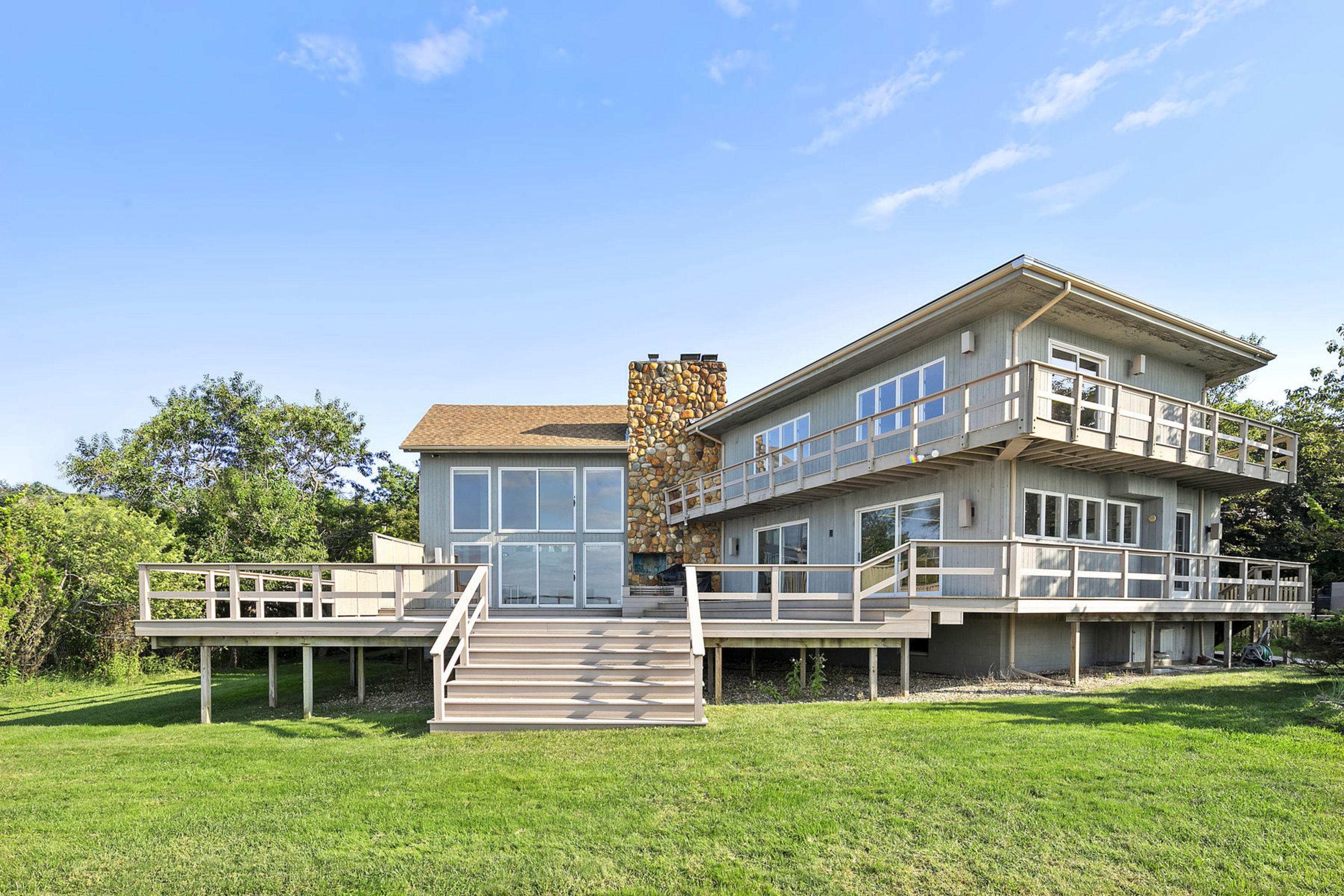 32 Bay Inlet Rd in East Hampton Out East