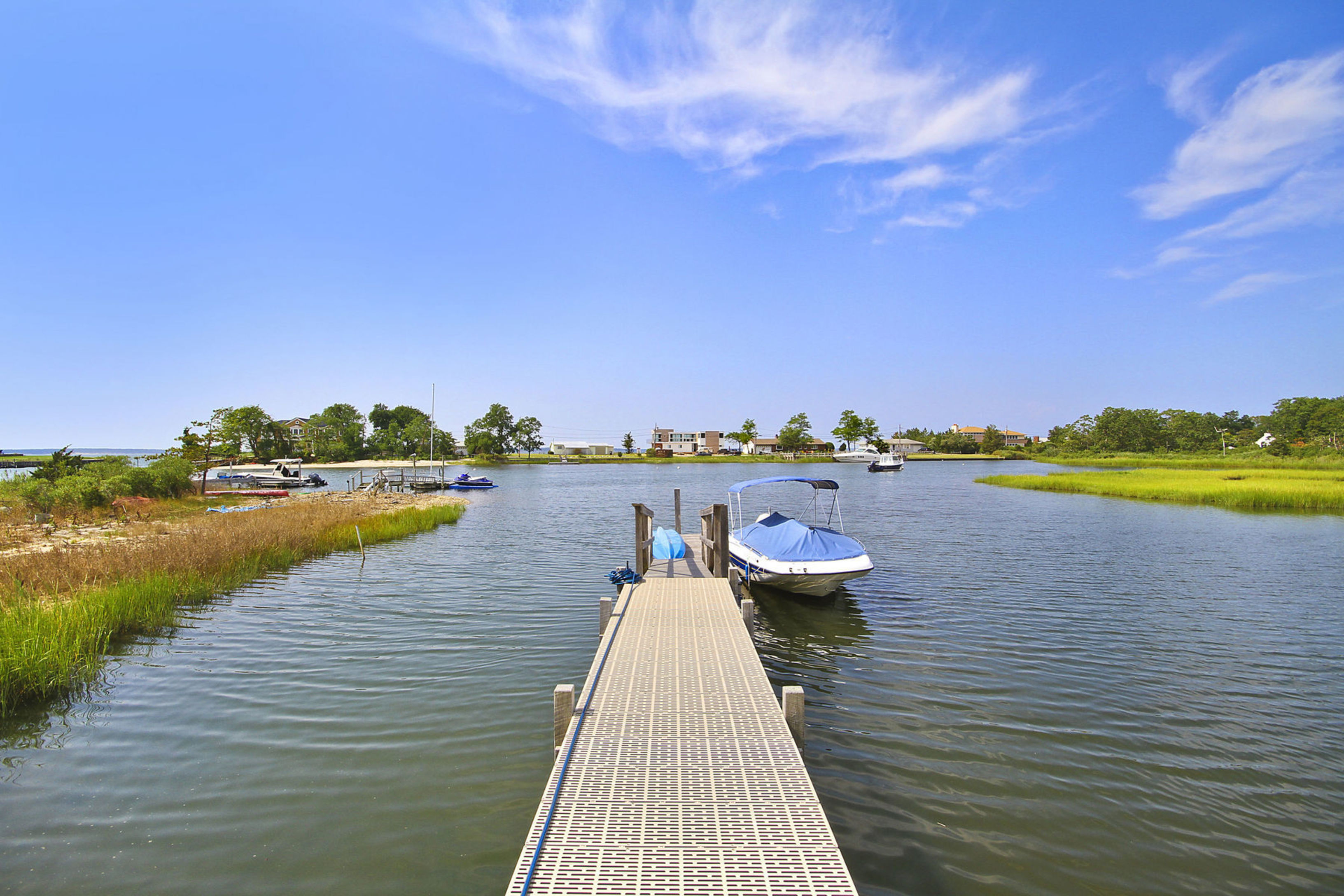 31 Lake Dr in Southampton Out East