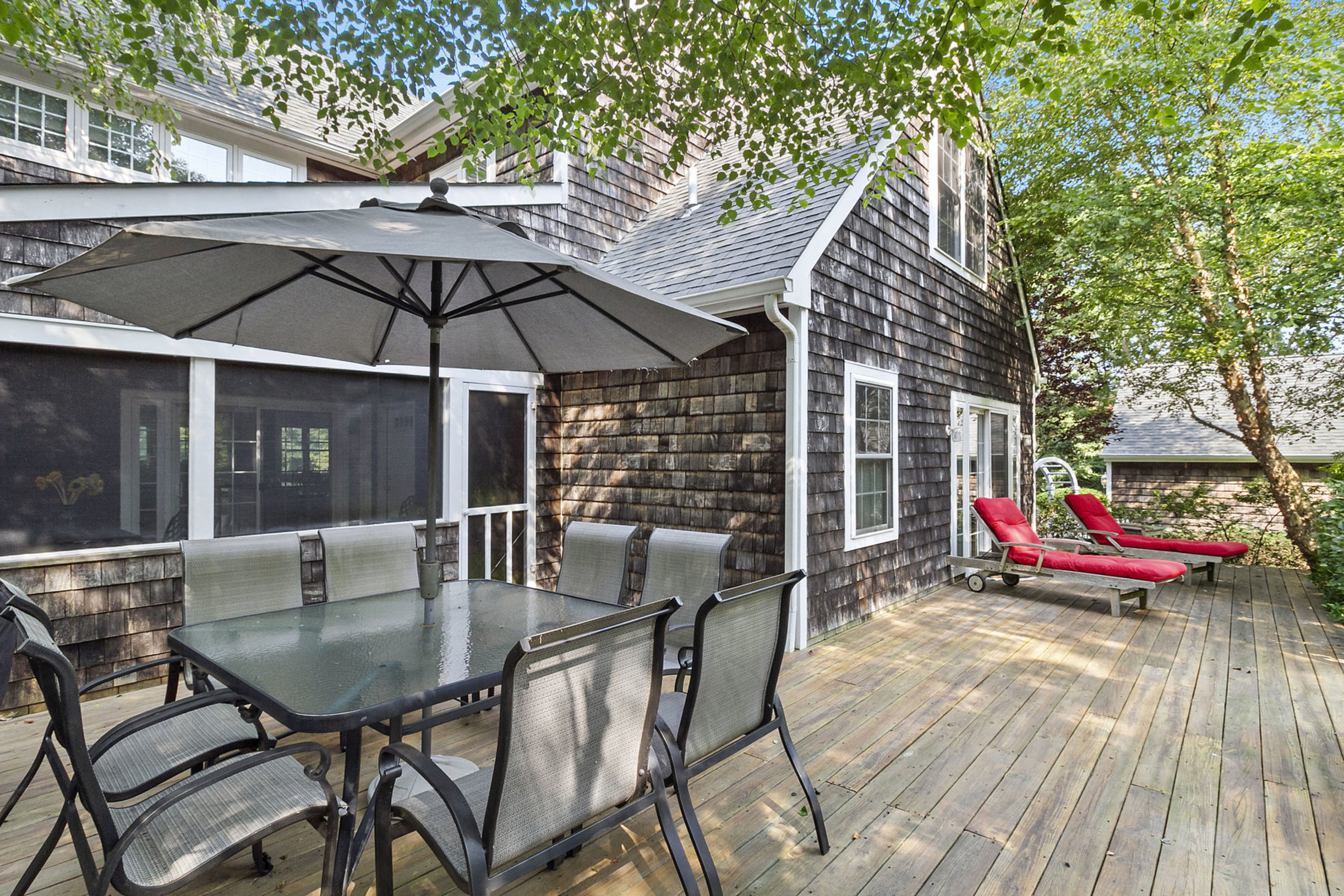 20 Cove Neck Ln in Southampton Out East