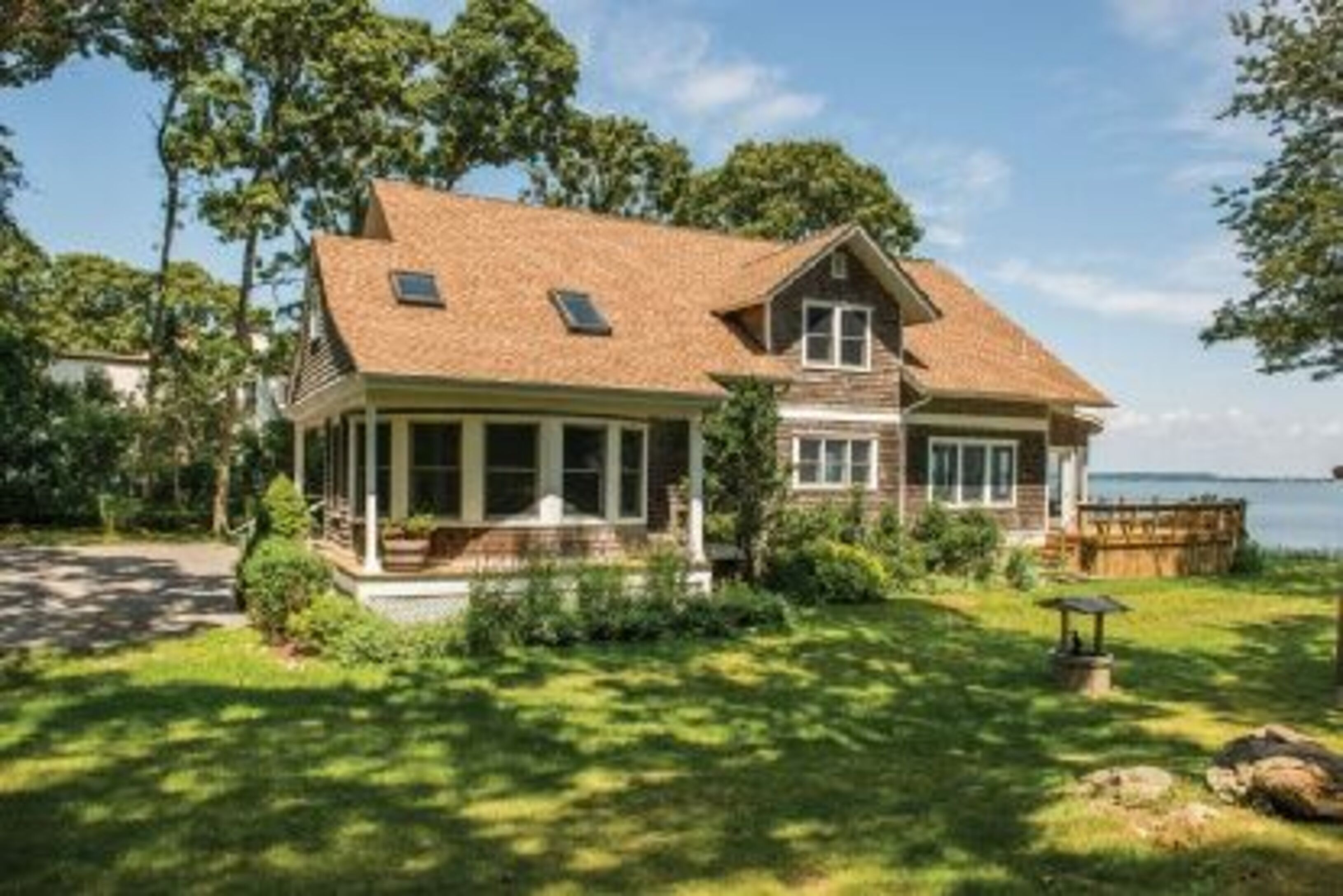 64 Gardiners Bay Dr in Shelter Island Out East