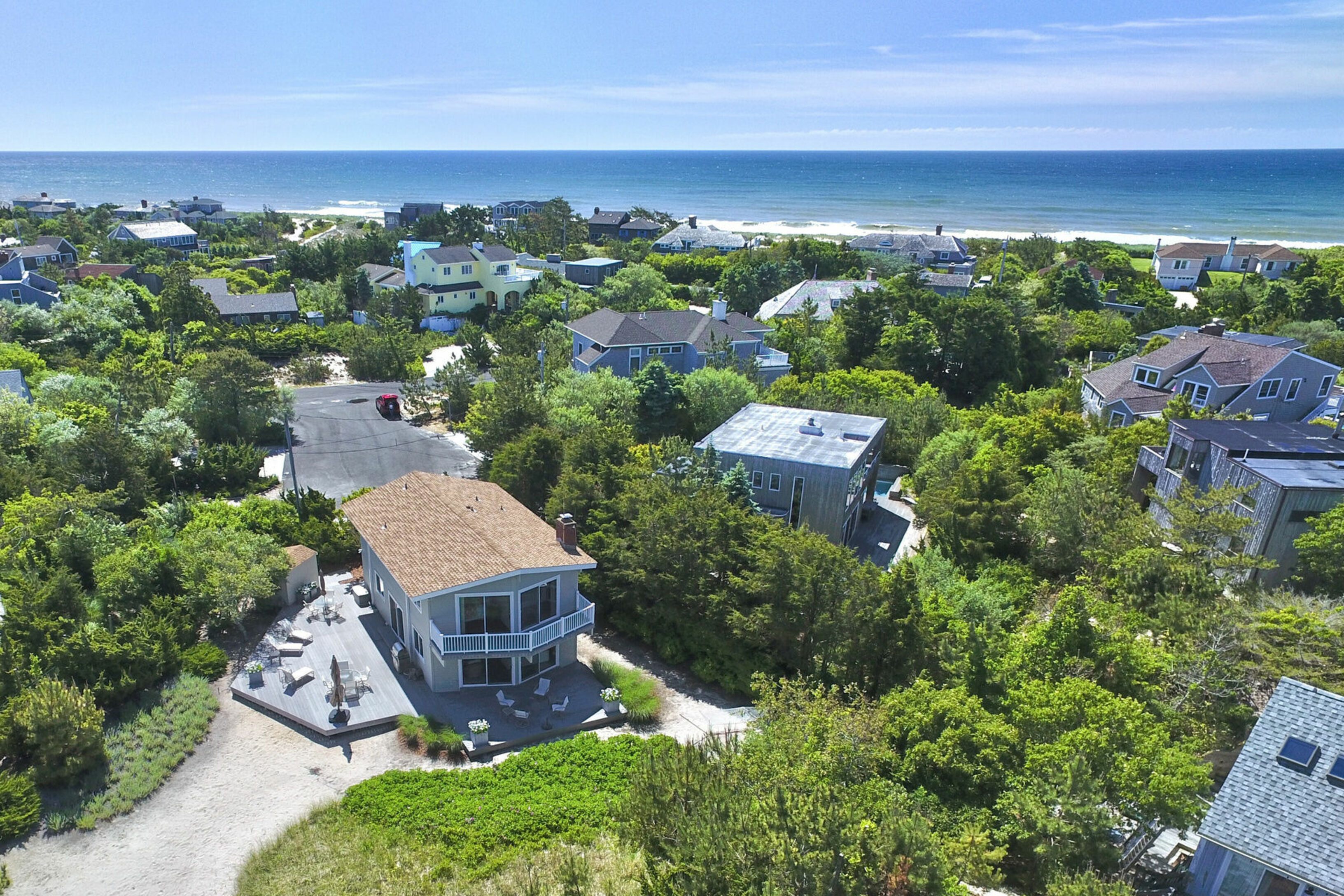 16 Dune Way in Amagansett Out East