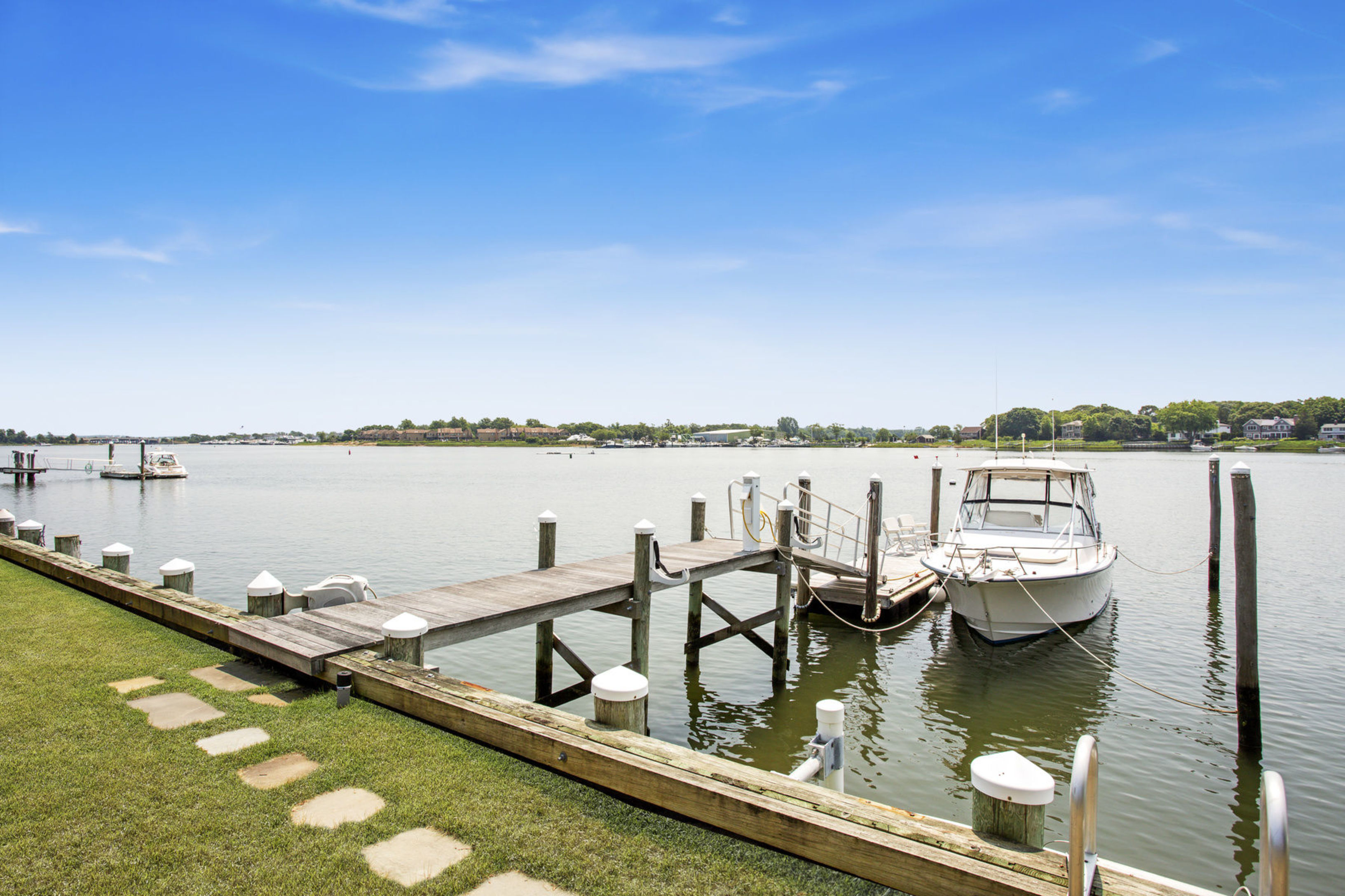 54 Bay View Dr East in Sag Harbor Out East