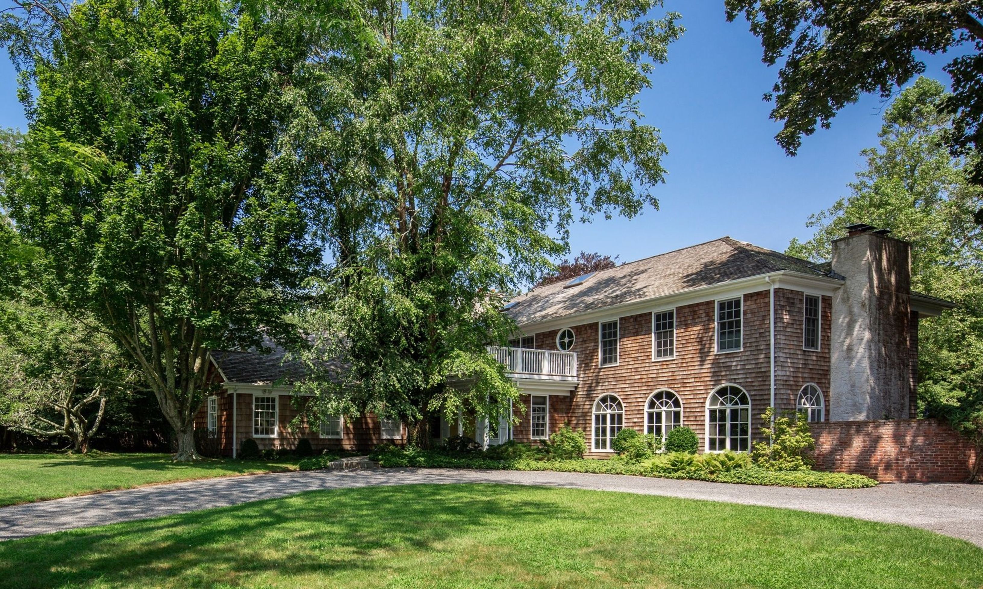 16 Pudding Hill Ln in East Hampton Out East