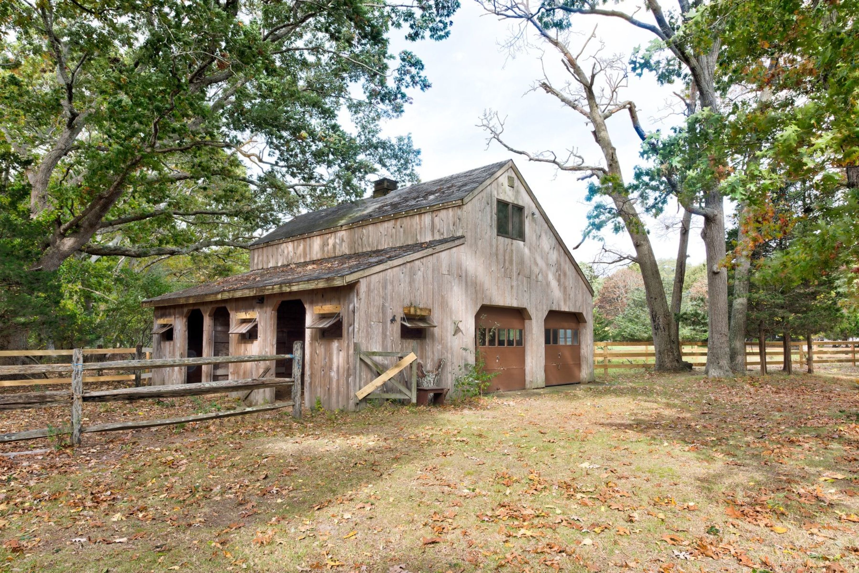 26 Farm House Ln in East Hampton Out East