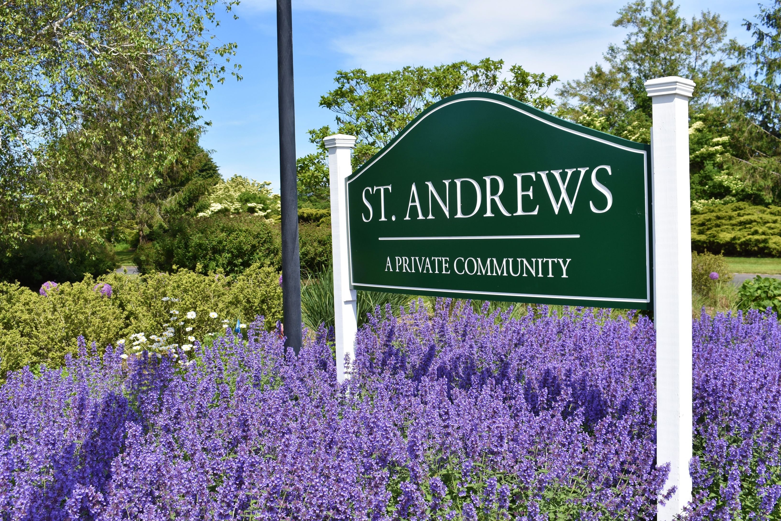 120 Saint Andrews Circle (st. Andrews Community) in Southampton Out East