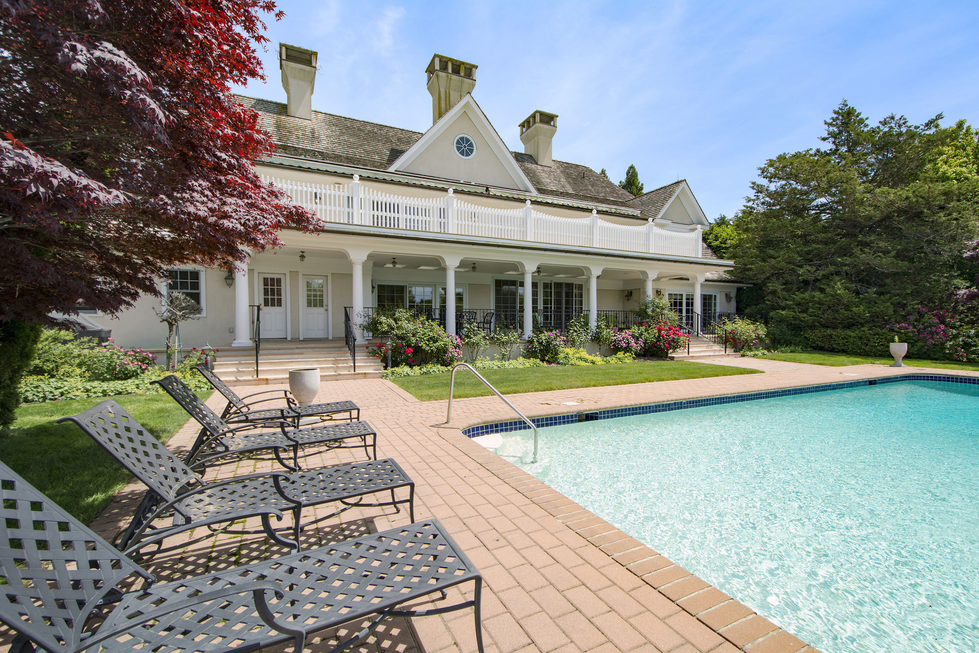 64 Down East Ln in Southampton Out East