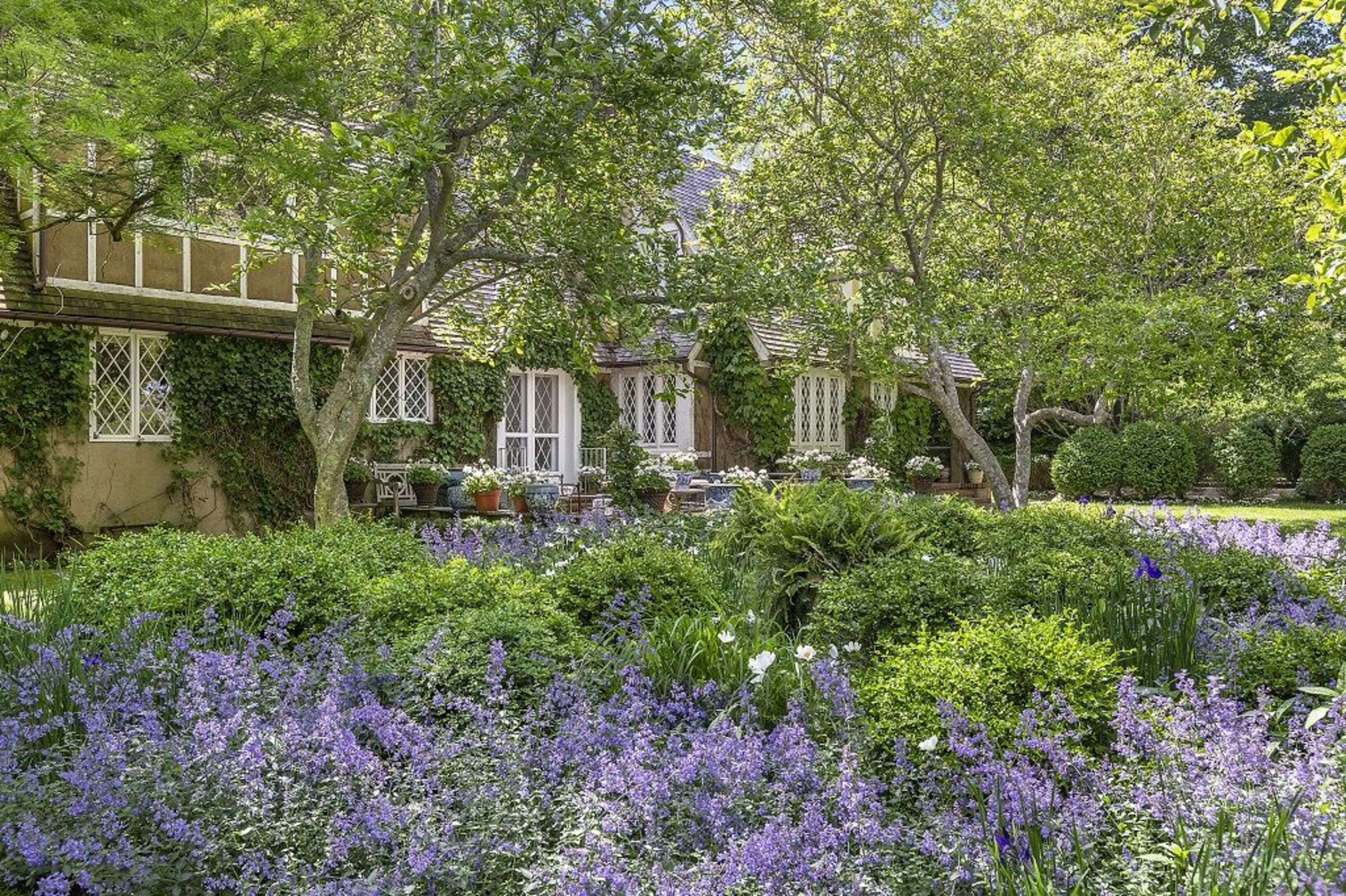 117 Lily Pond Lane in East Hampton Out East