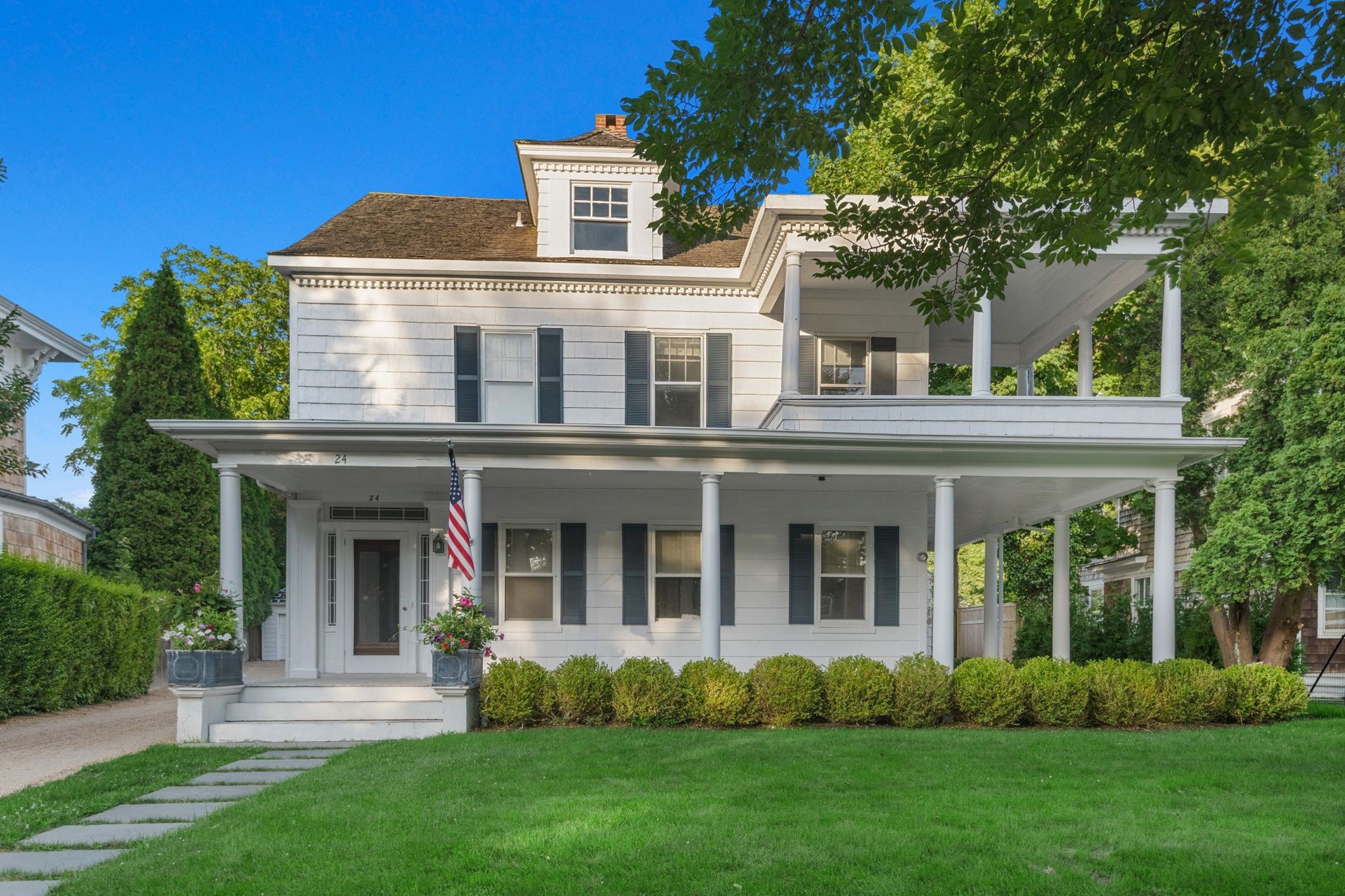 24 North Main St in Southampton Out East