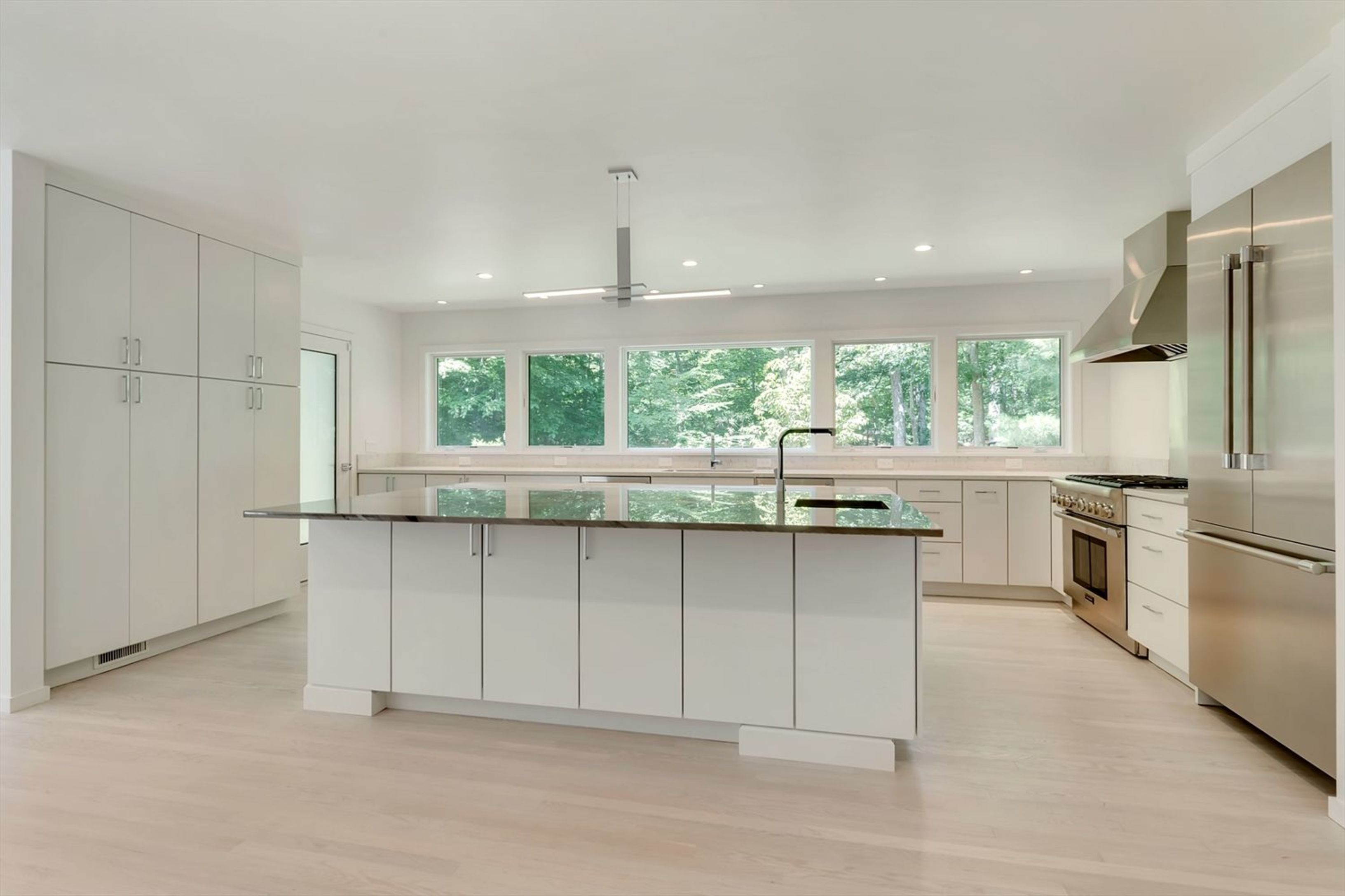 3 Old Orchard Ln in East Hampton Out East