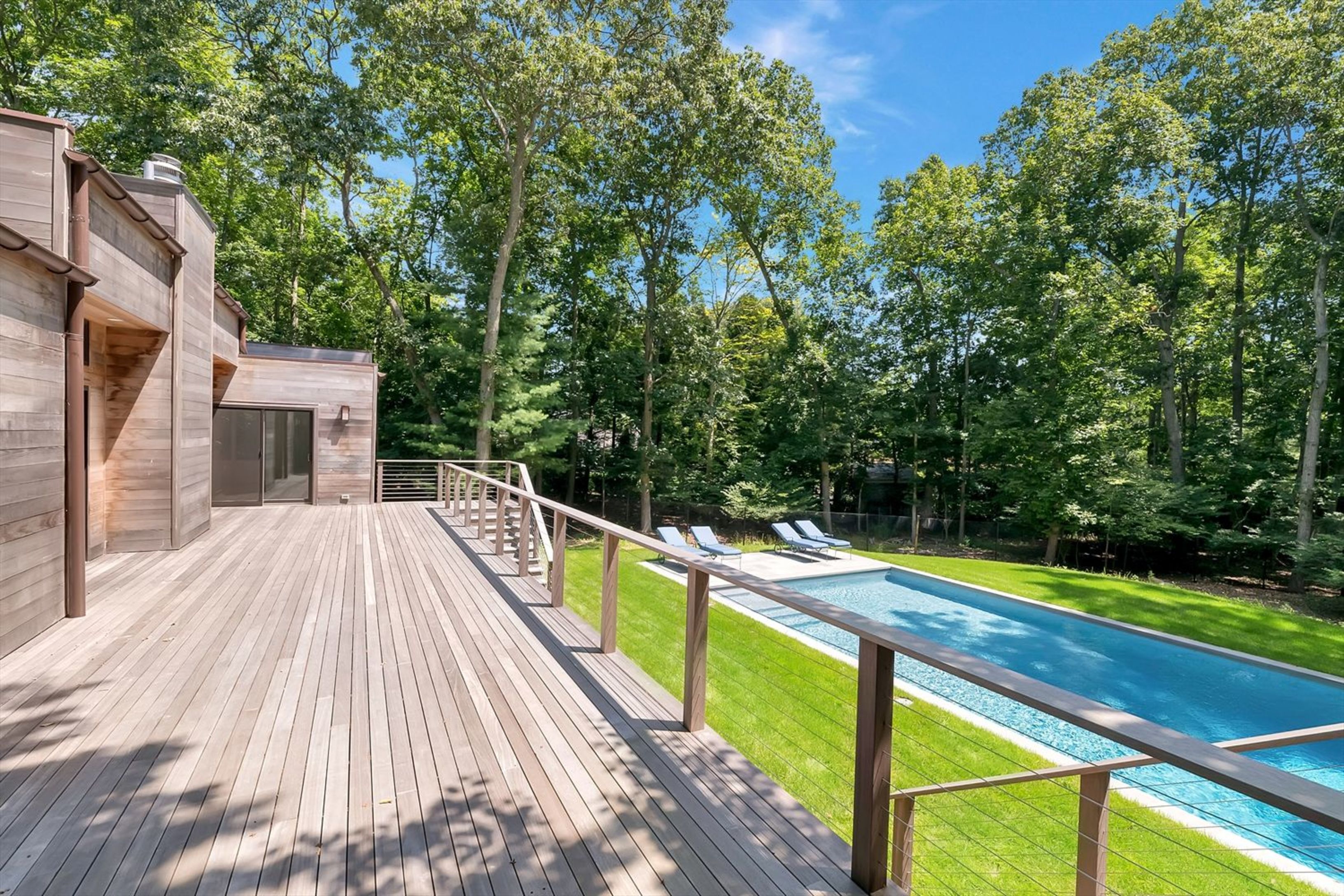 3 Old Orchard Ln in East Hampton Out East