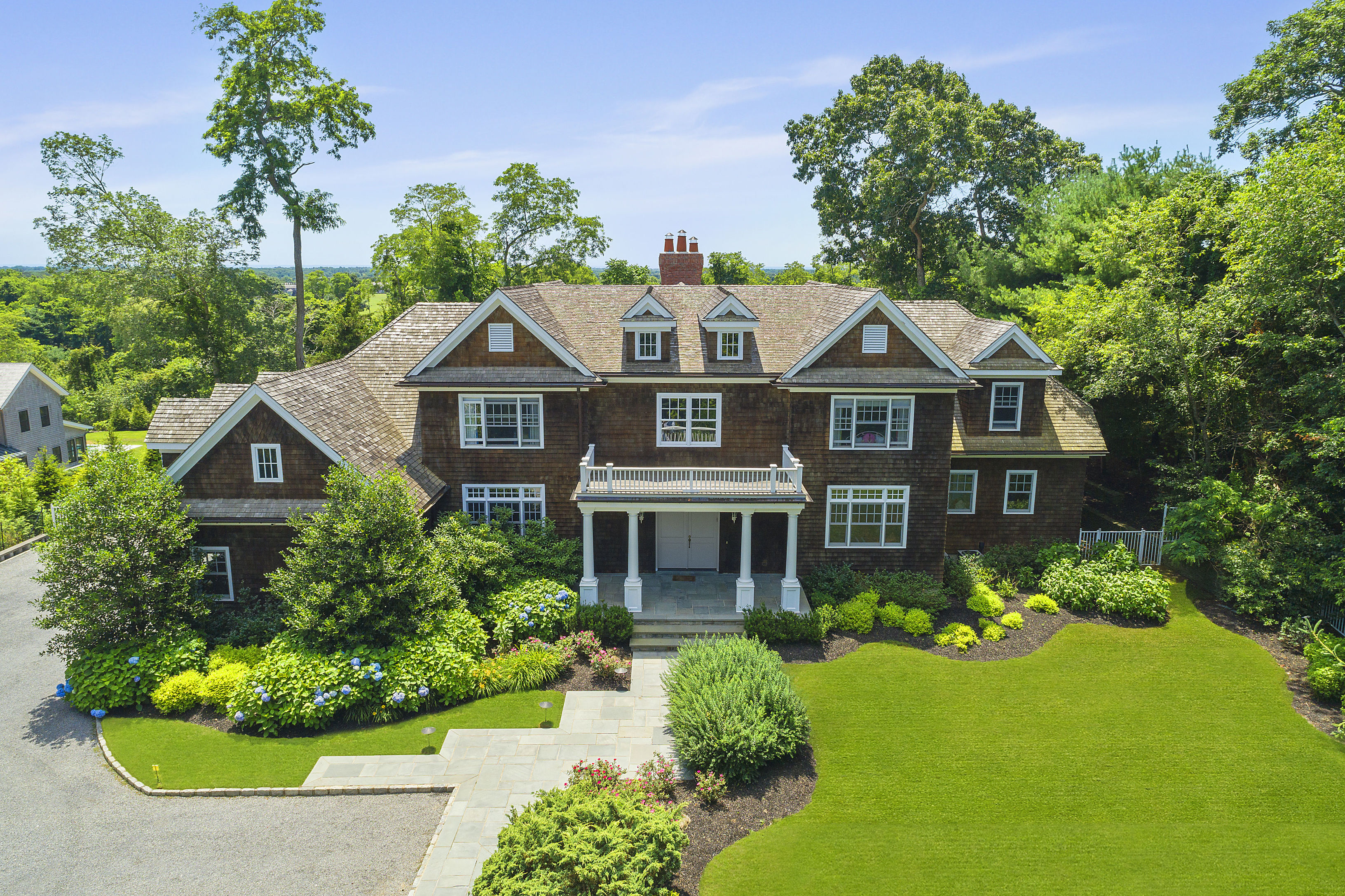 9 Fair Hills Ln in Bridgehampton Out East