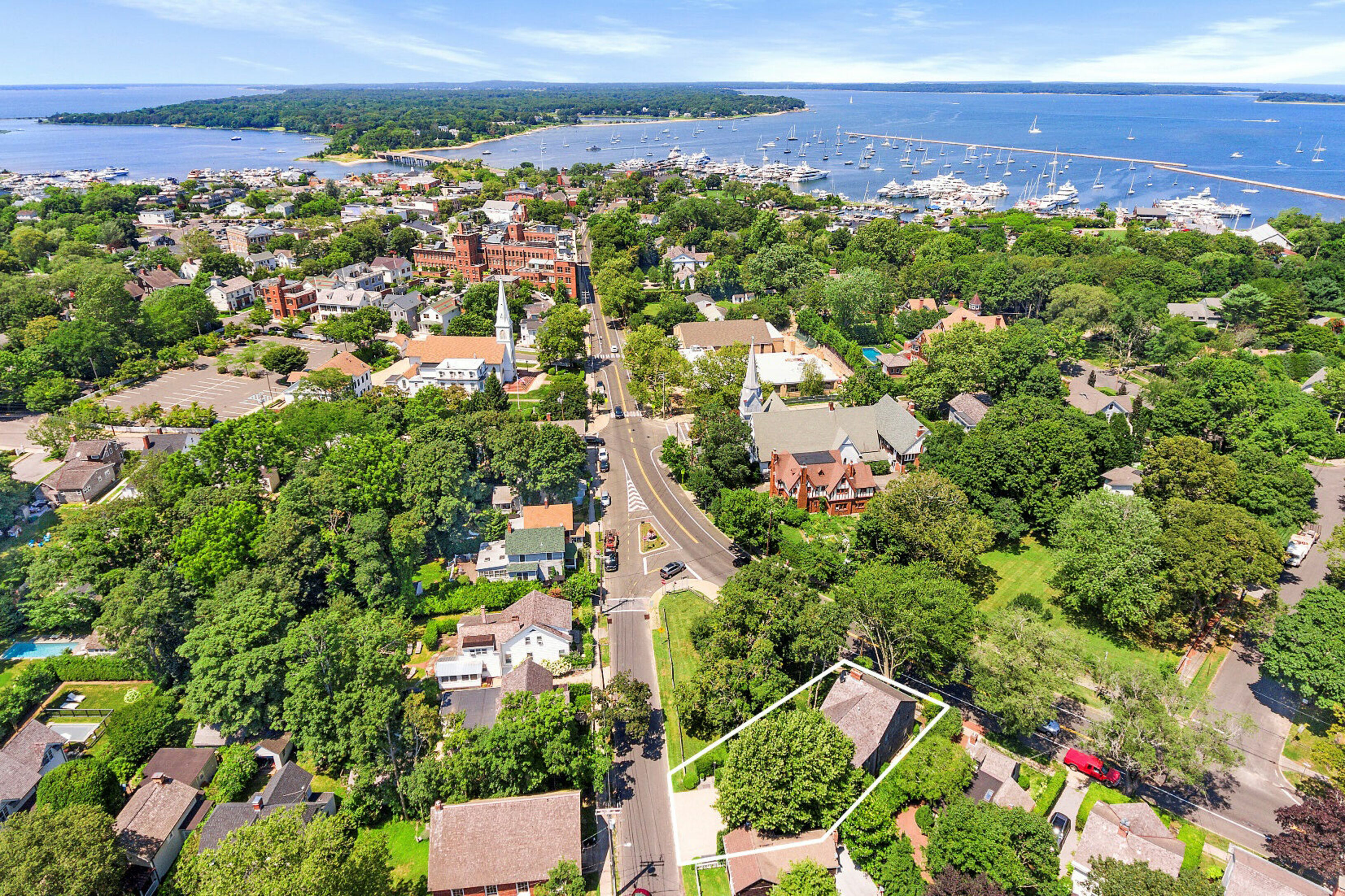 10 Hampton St in Sag Harbor Out East