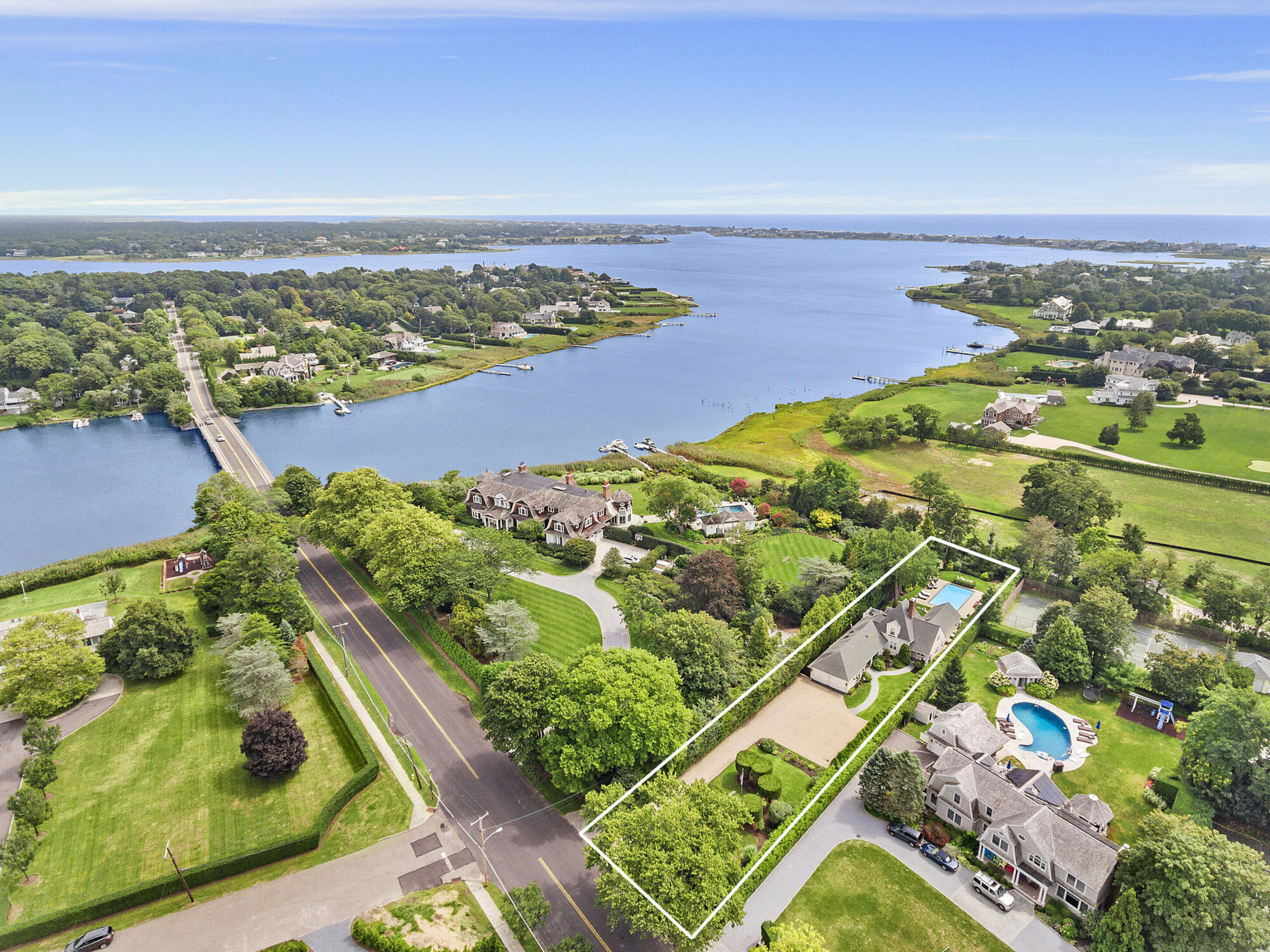 283 Main St in Westhampton Beach Out East