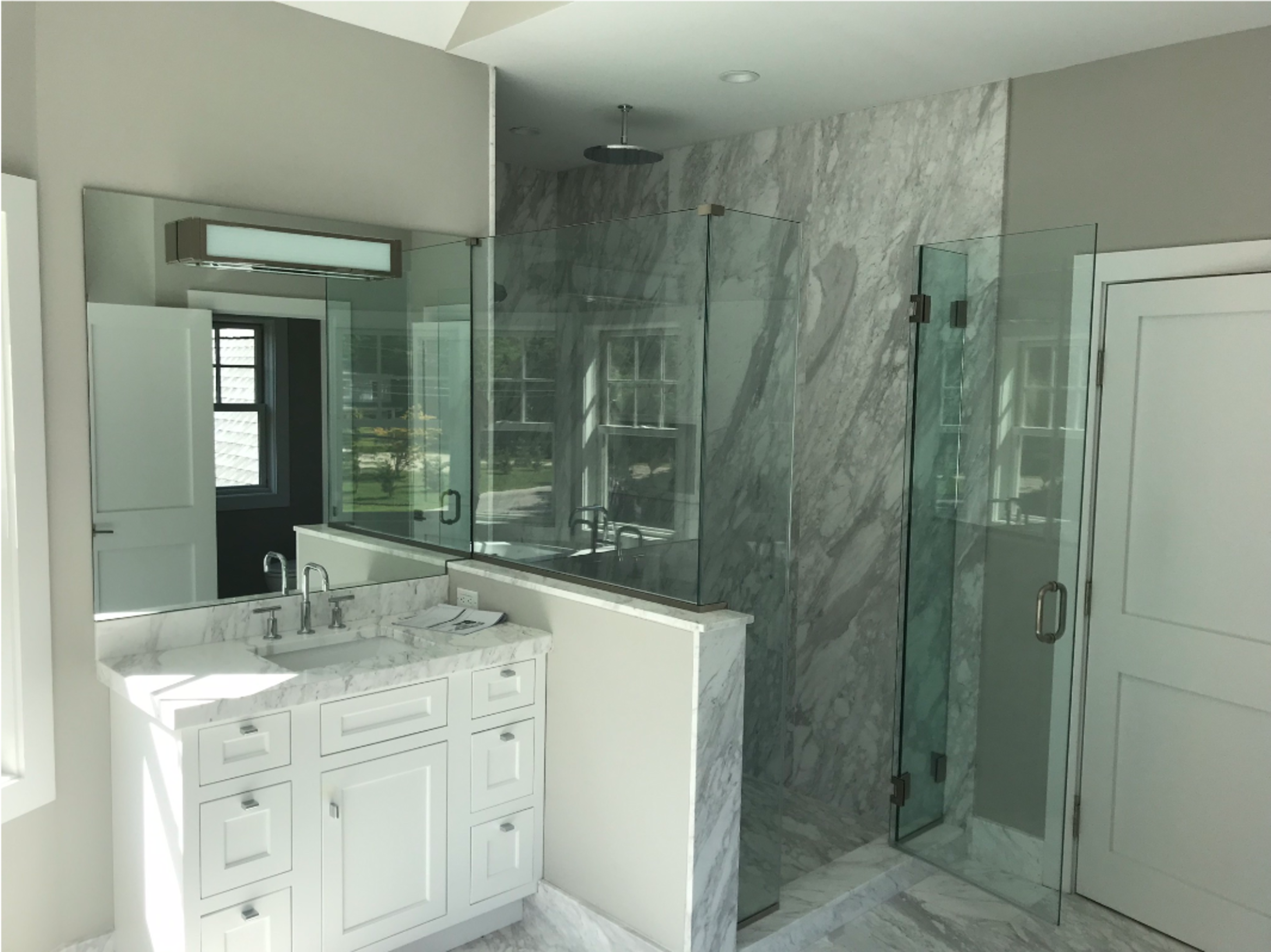 22 Cove Rd in Southampton Out East