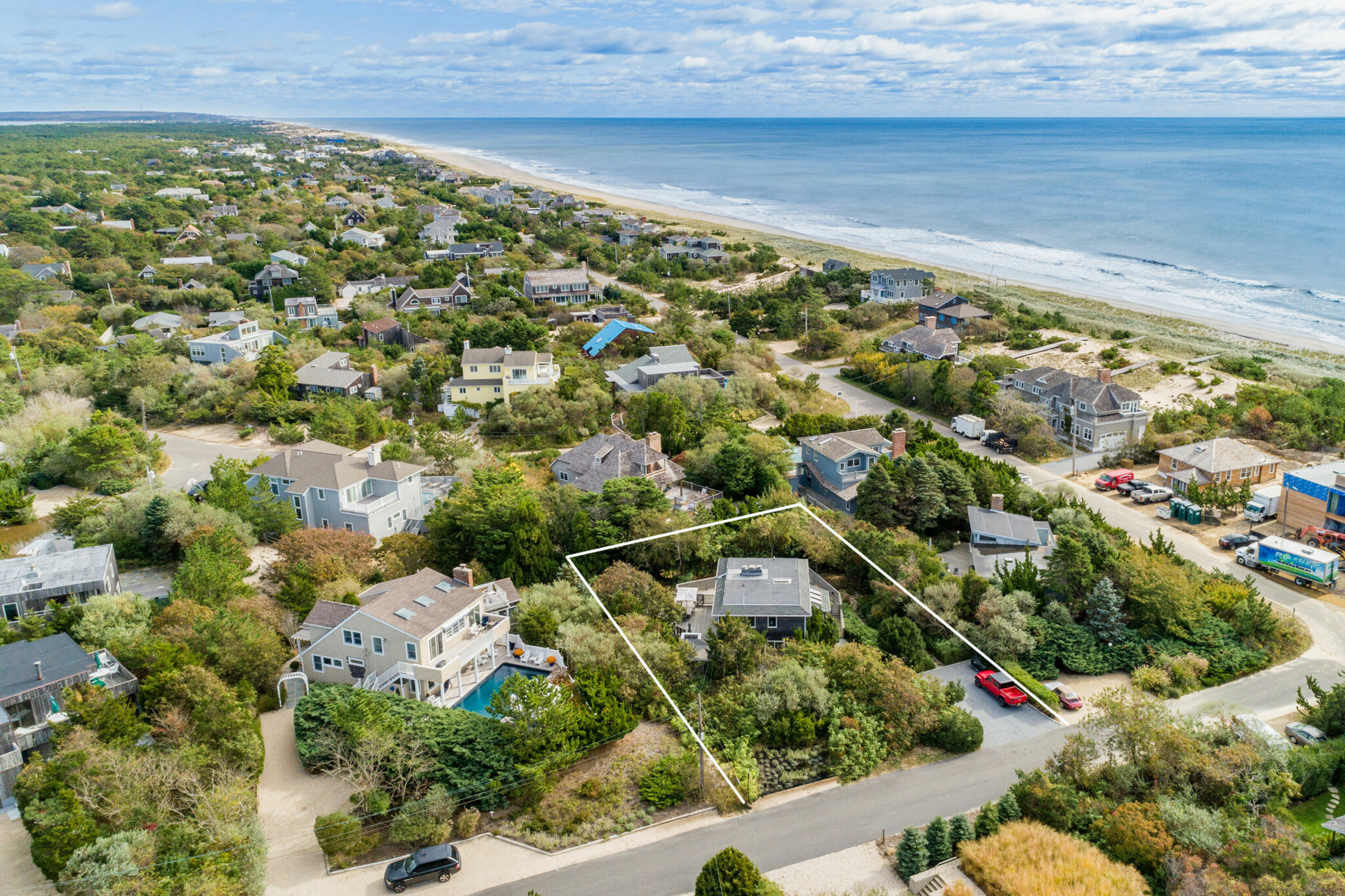 8 Ocean Ln in Amagansett Out East
