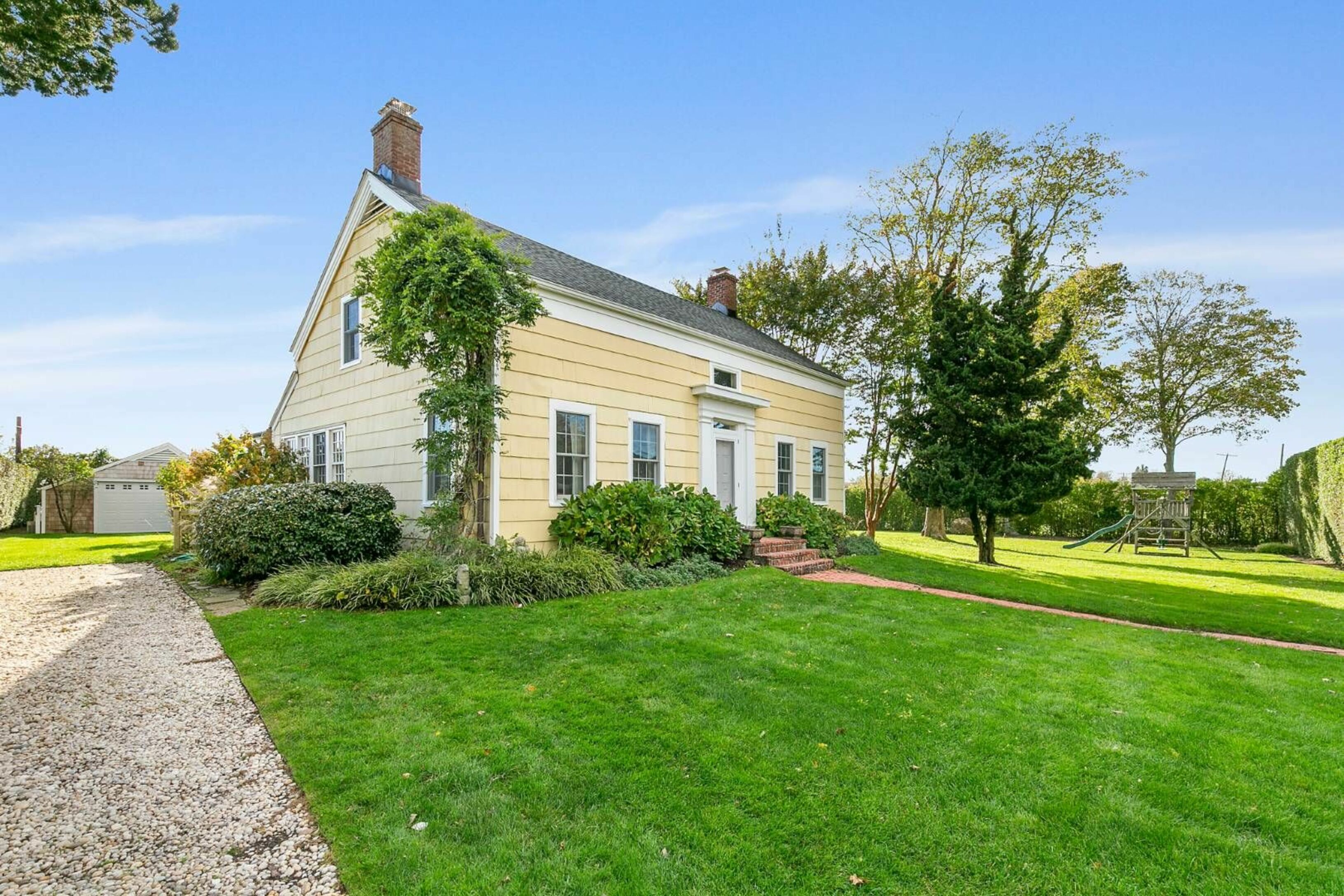 8 Upper 7 Ponds Rd in Water Mill Out East