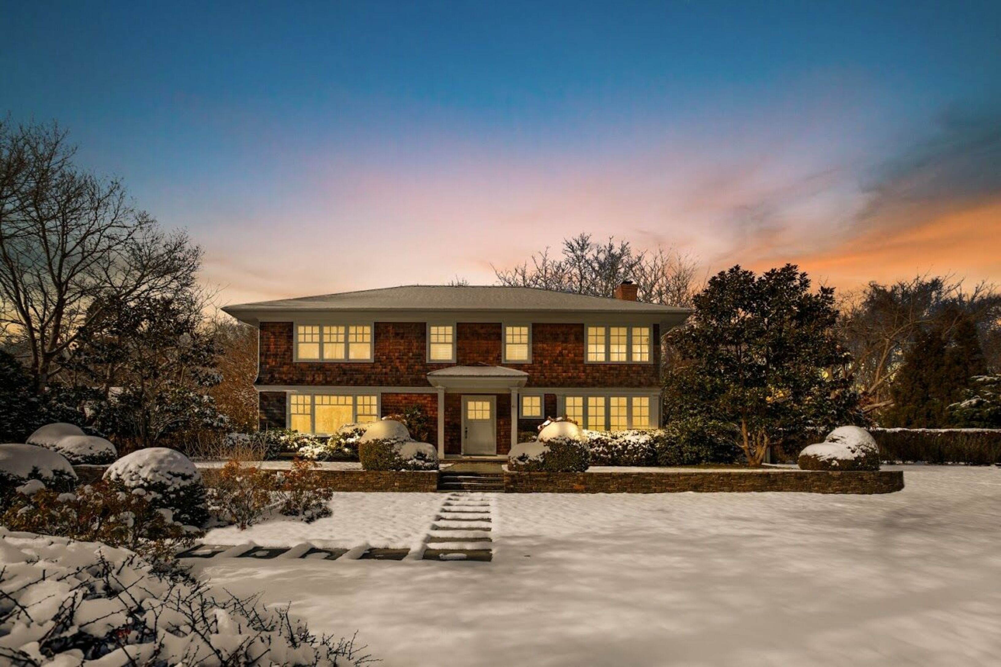 61 Osborne Ln in East Hampton Out East