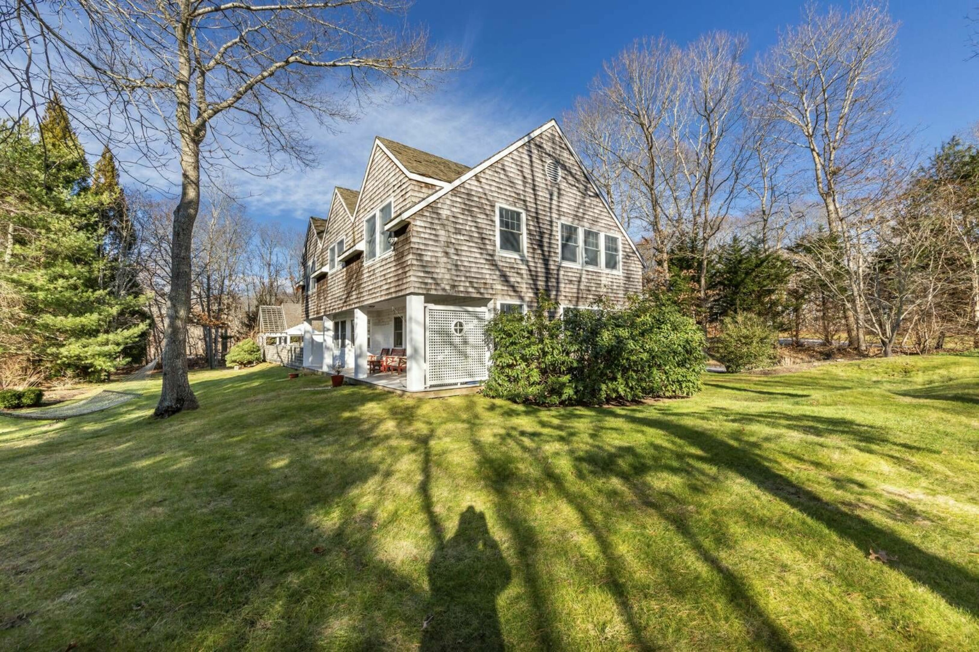 26 Horseshoe Dr in East Hampton Out East