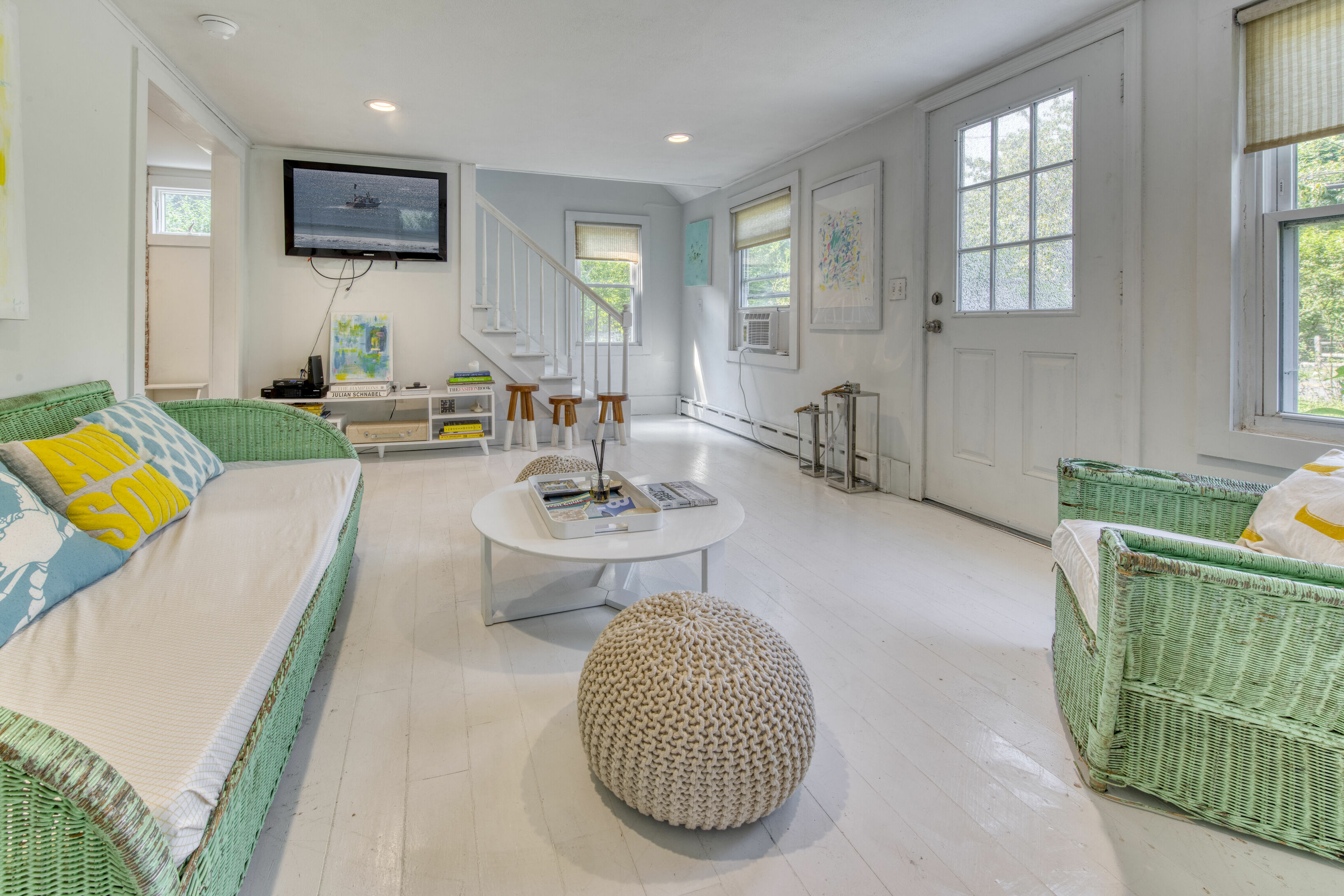 158 Gardiner Ave in East Hampton Out East