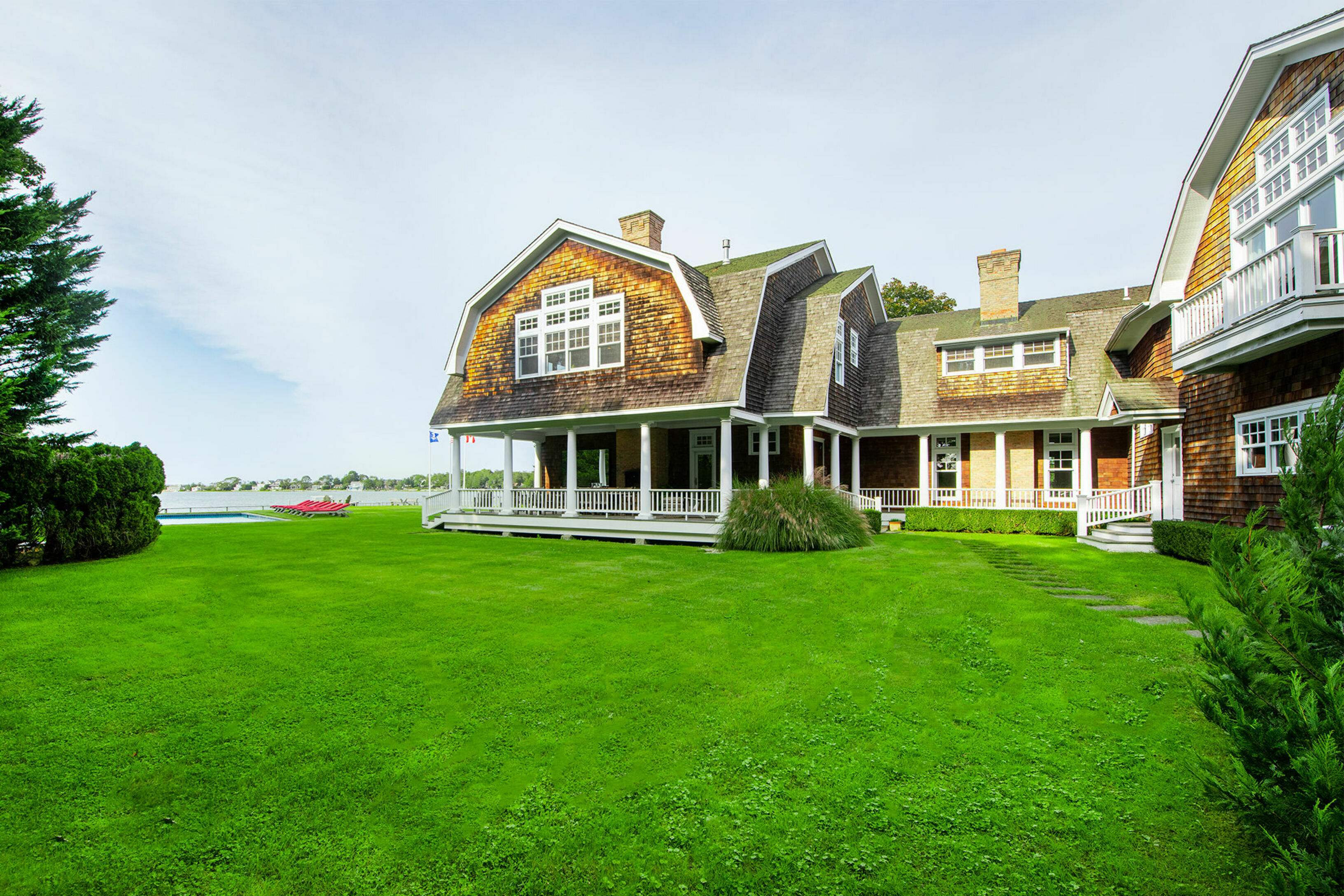 317 Noyack Rd in Southampton Out East