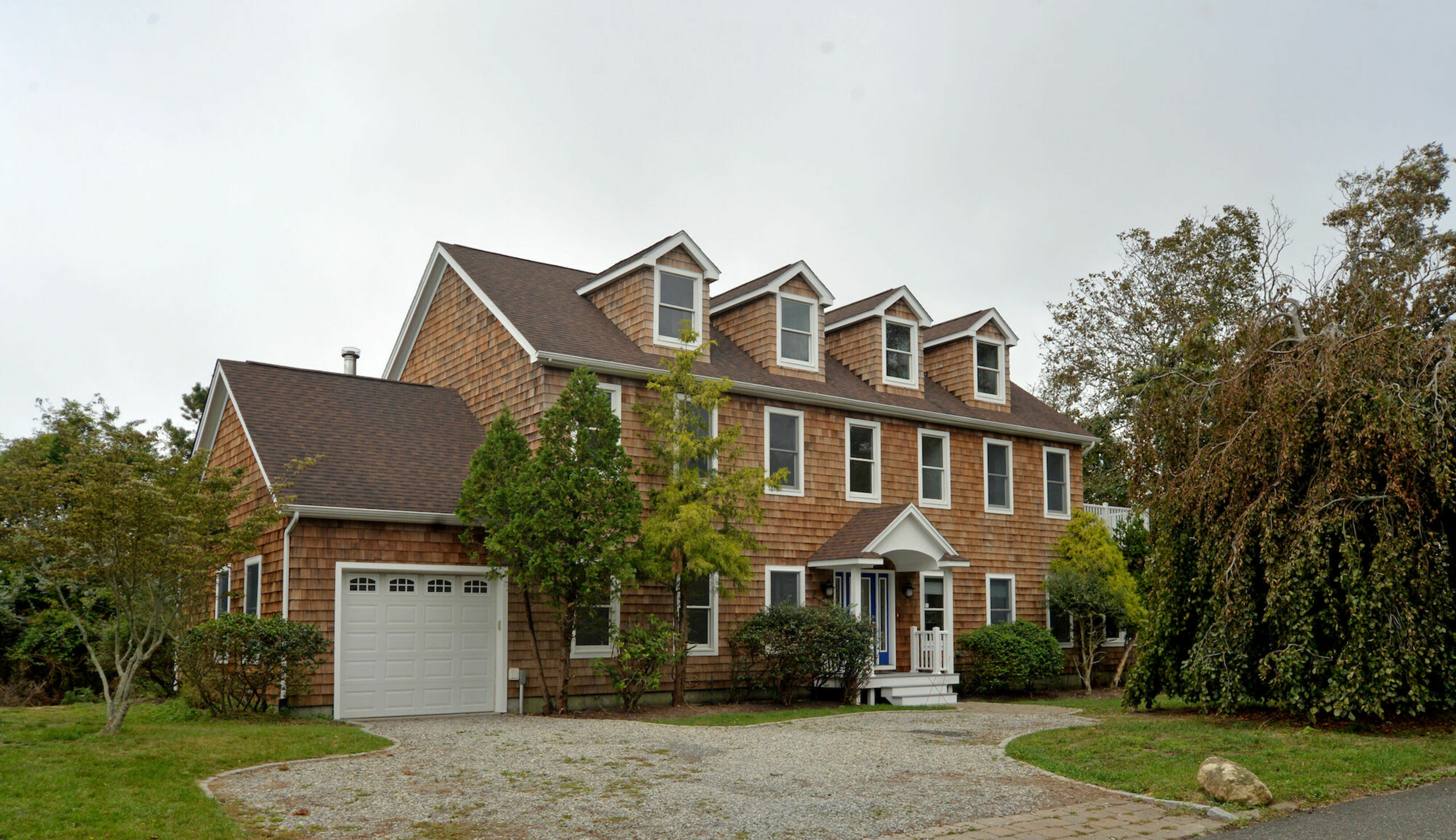 13 Windermere Close in Hampton Bays Out East