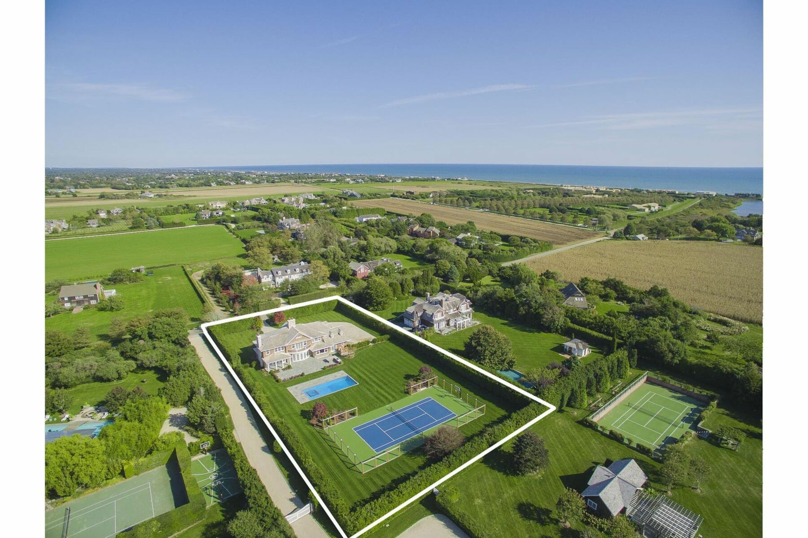 90 Fairfield Pond Ln in Sagaponack Out East