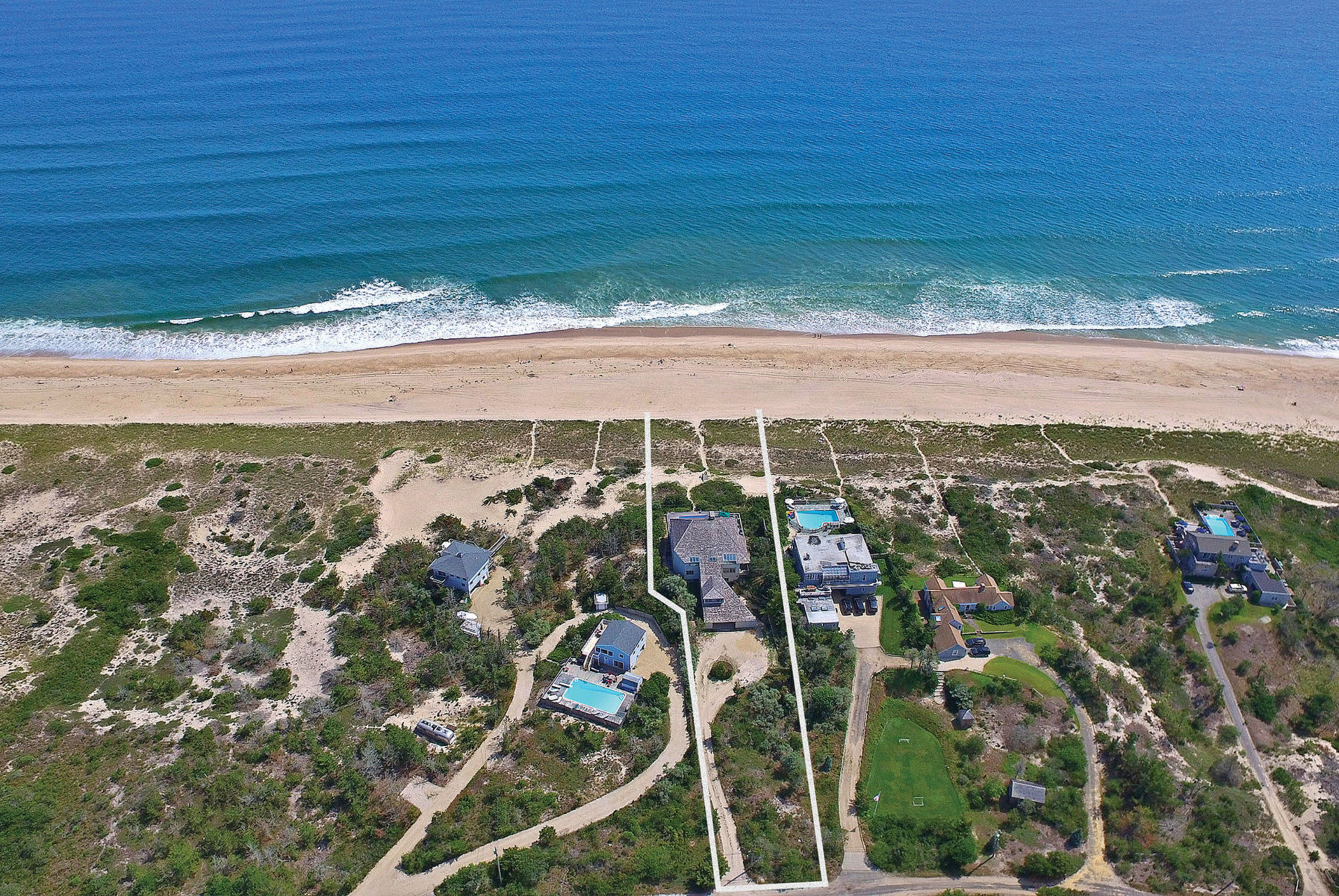 65 Dunes Ln in Amagansett Out East