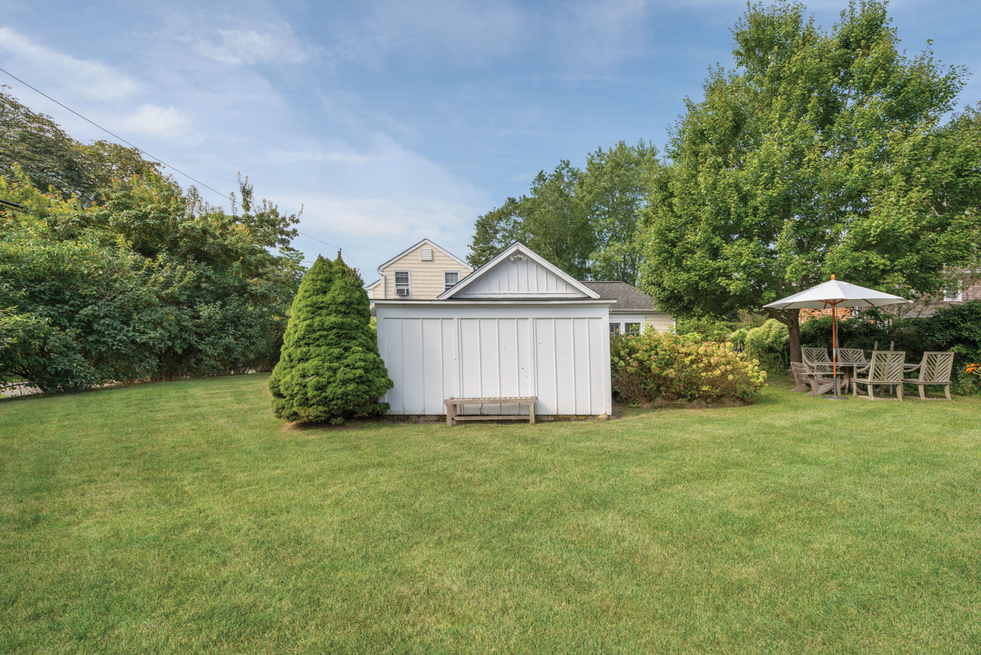 189 Lumber Ln in Bridgehampton Out East