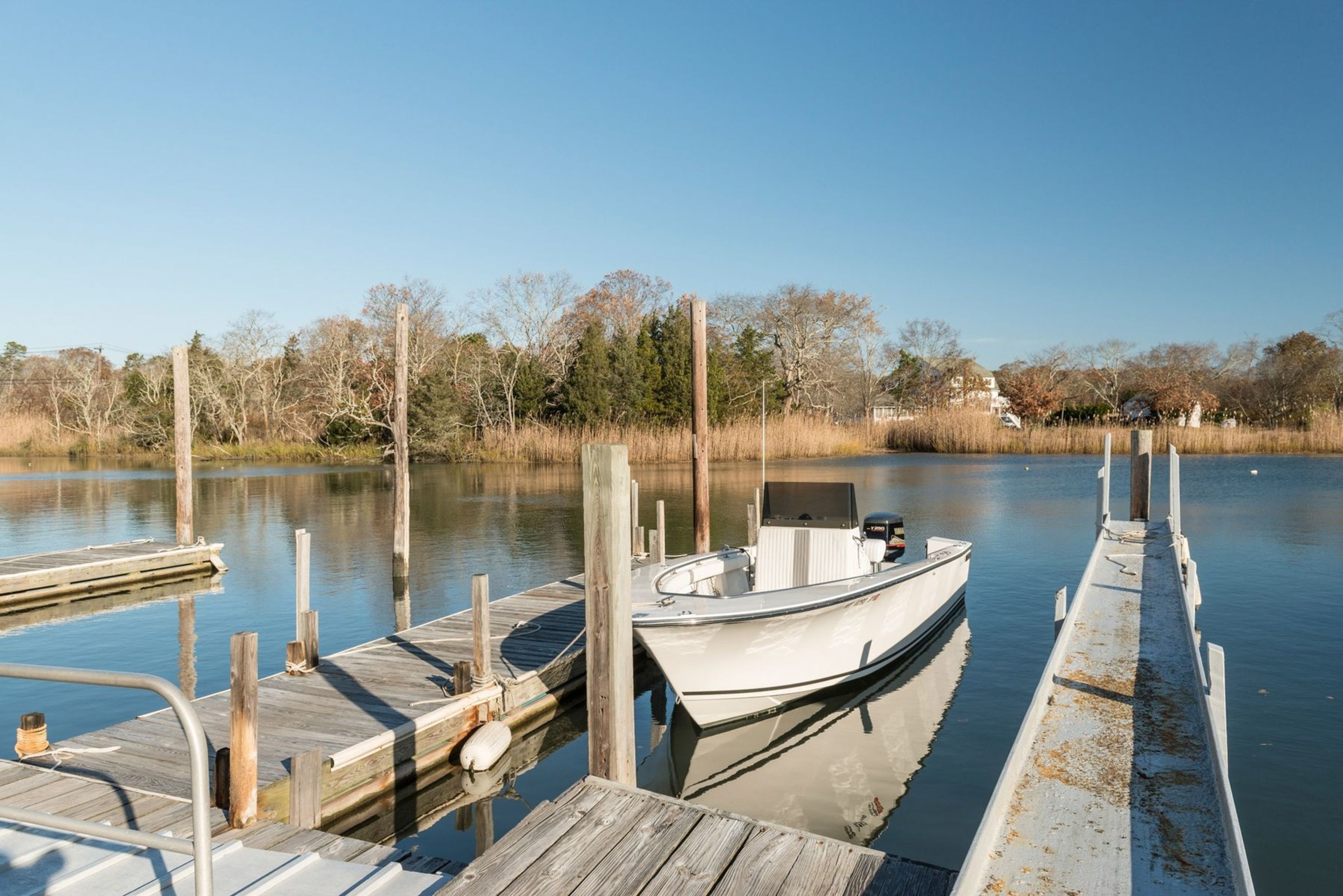 7 Carter Ln, East Quogue, New York 11942 in East Quogue Out East