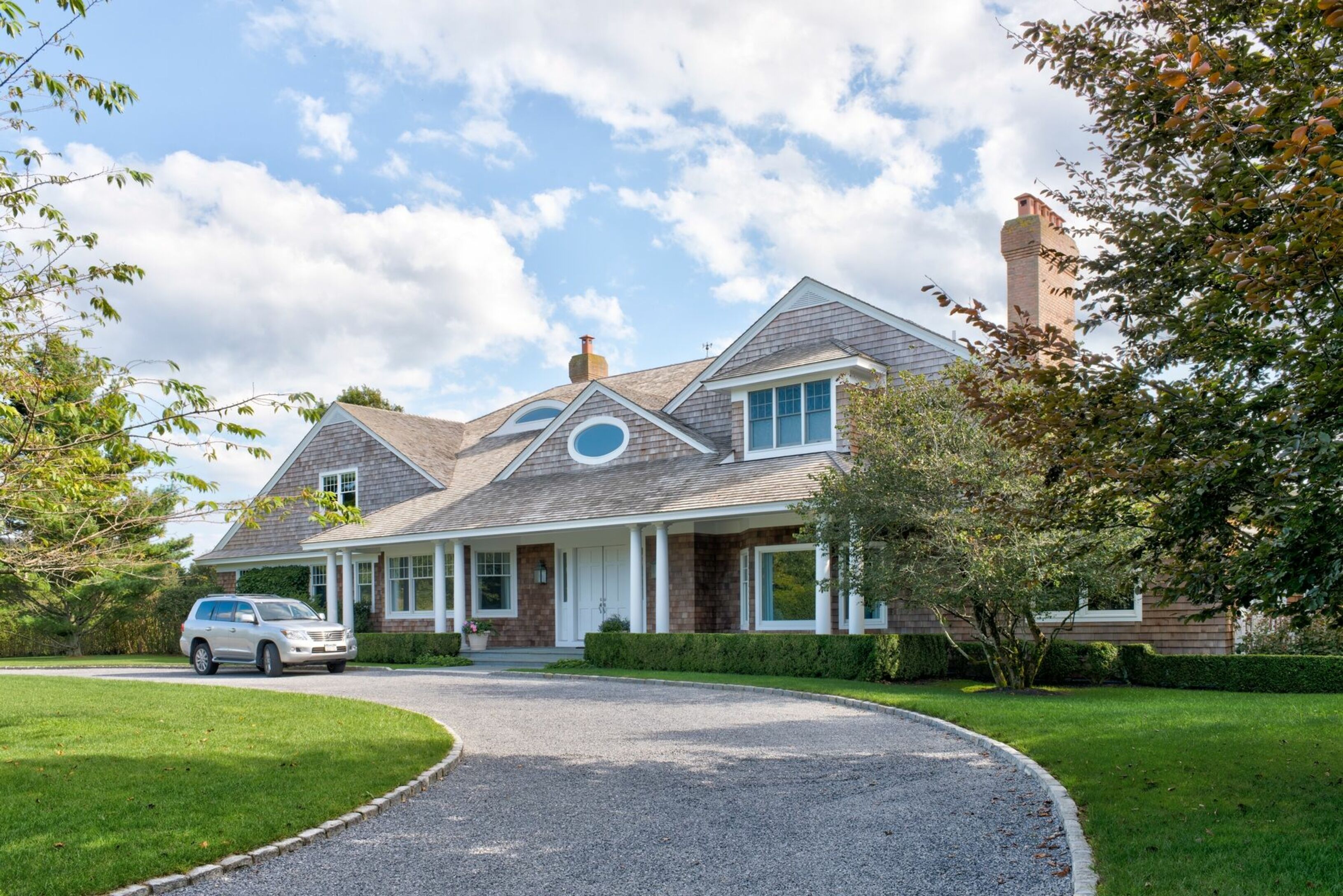 6 Halsey Farm Ln in Southampton Out East