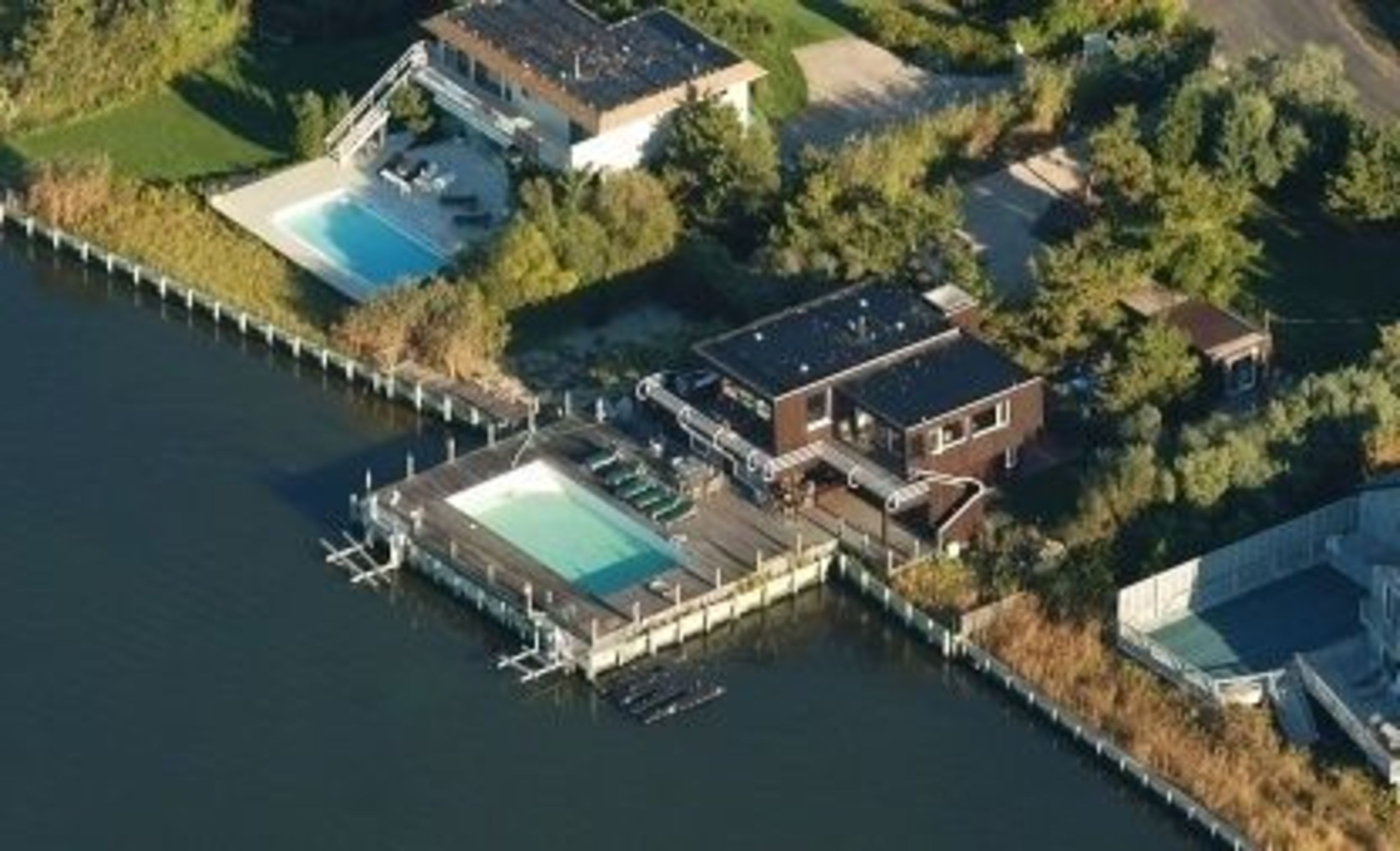 3 Sandpiper Ct in Westhampton Out East