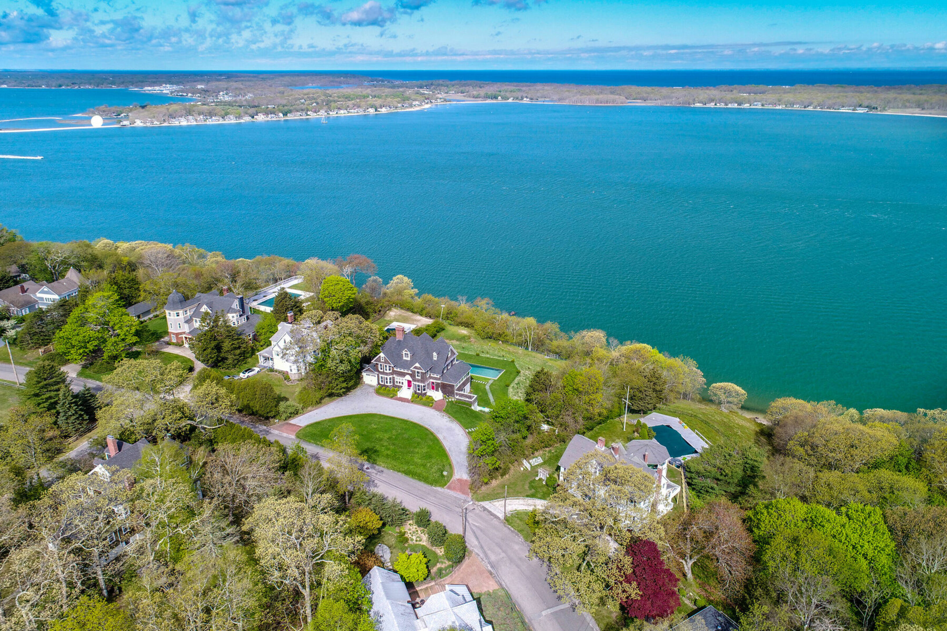 22 Prospect Ave in Shelter Island Out East