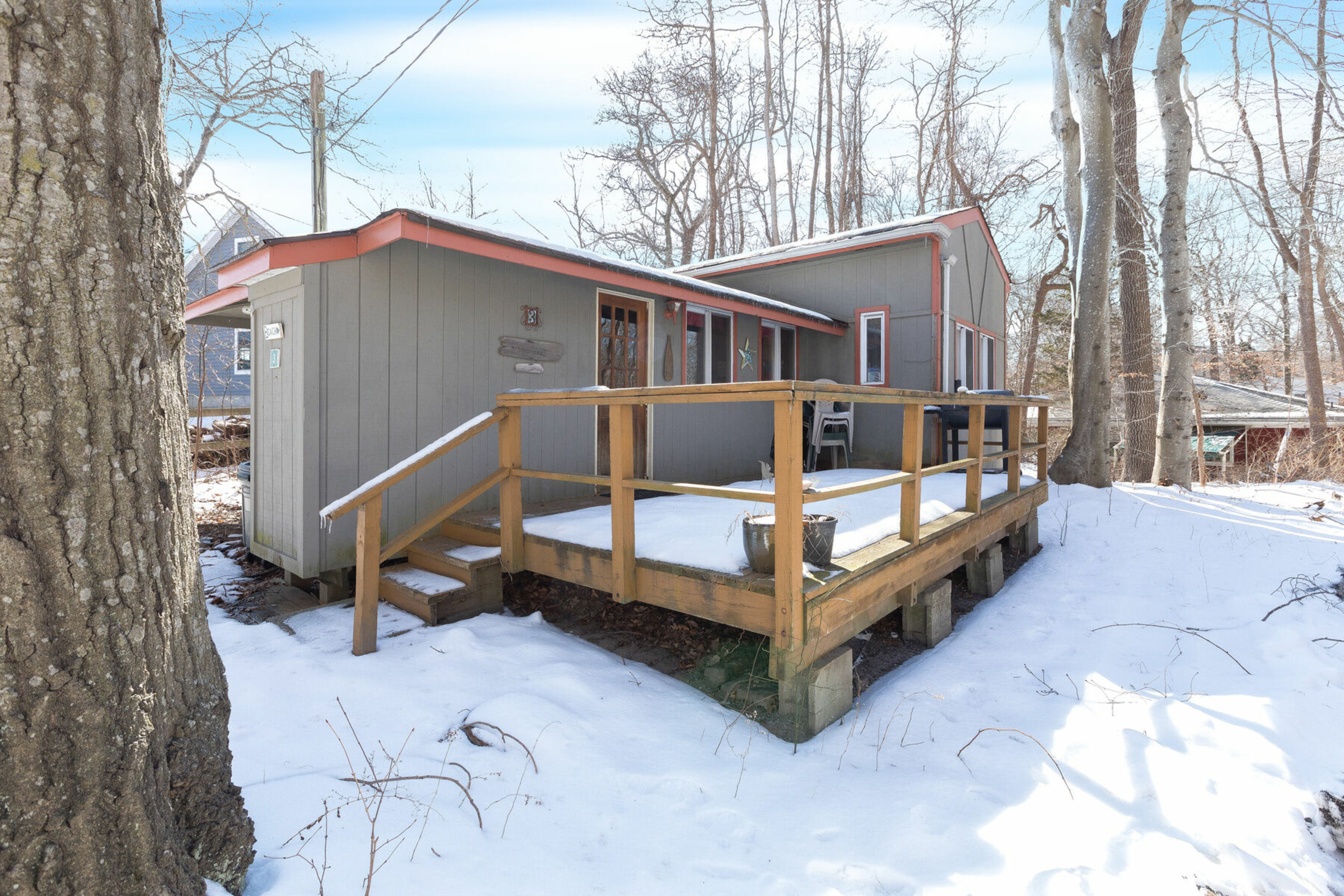 Property in Baiting Hollow Out East