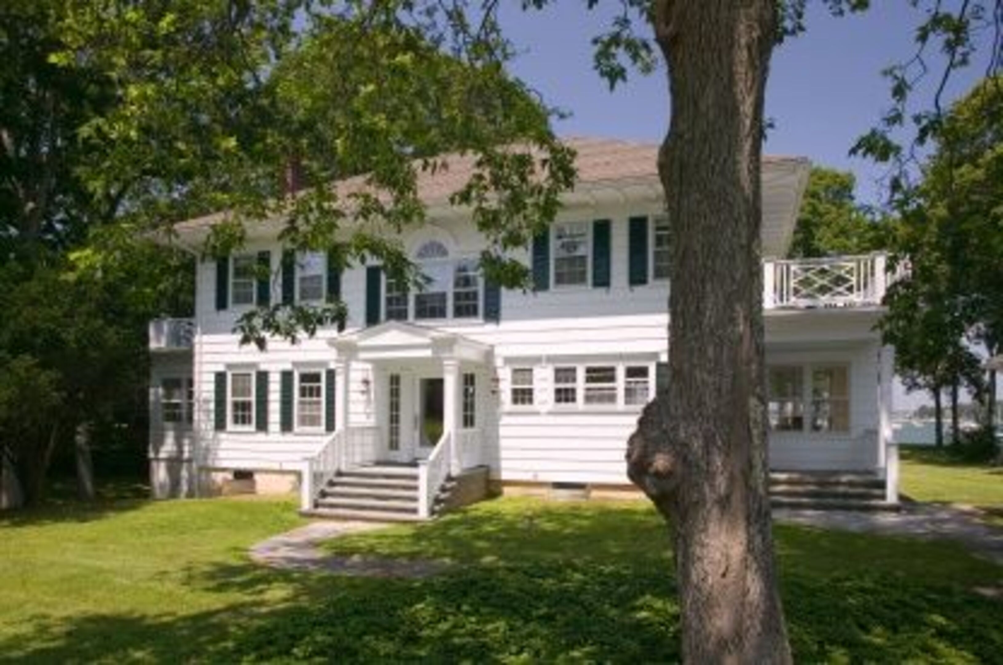 5 Winthrop Rd in Shelter Island Out East