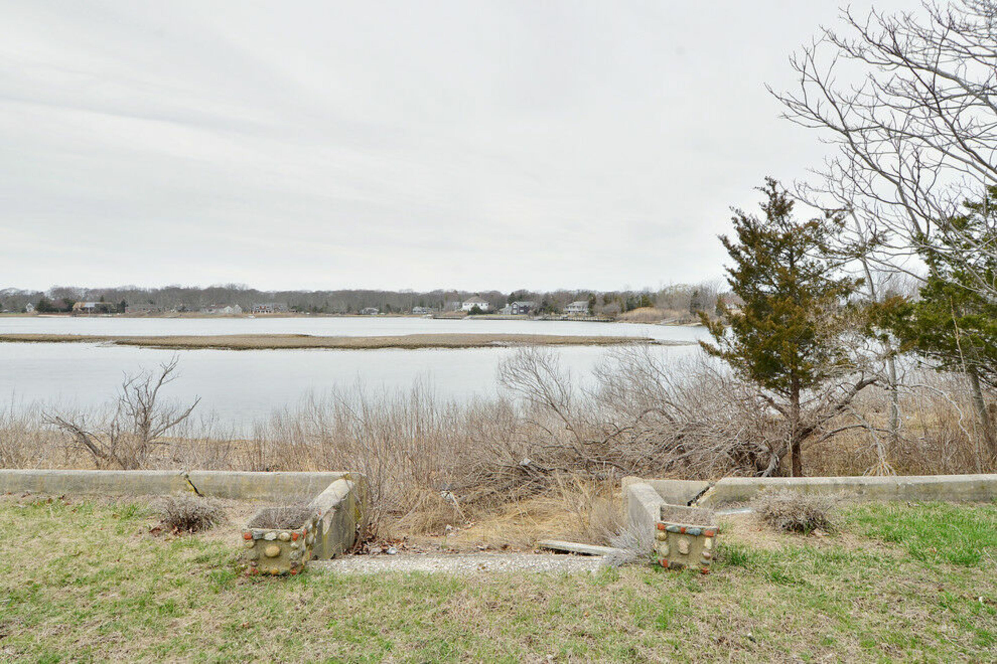 900 Goose Creek Ln in Southold Out East