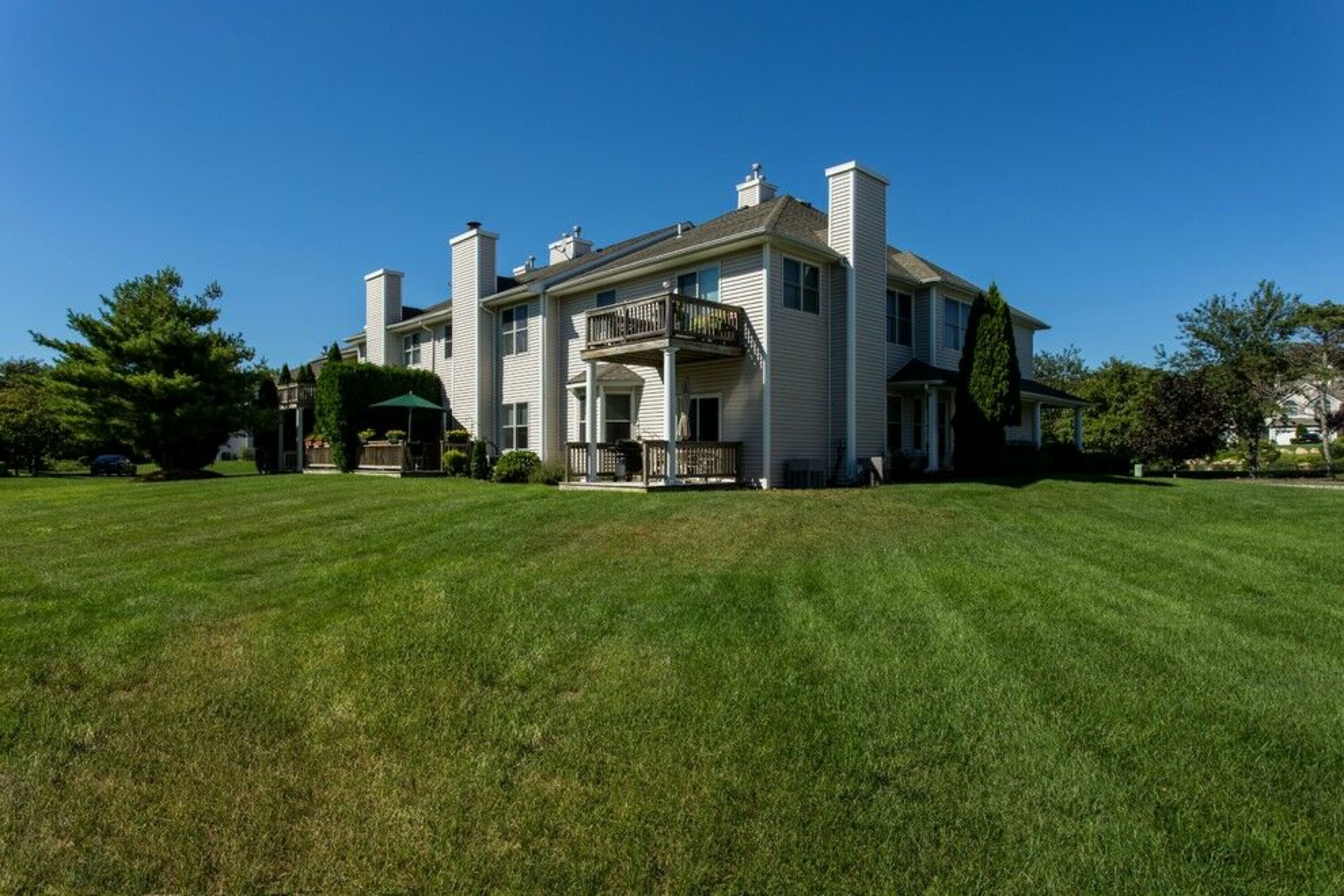 2706 Willow Ponds Dr in Riverhead Out East