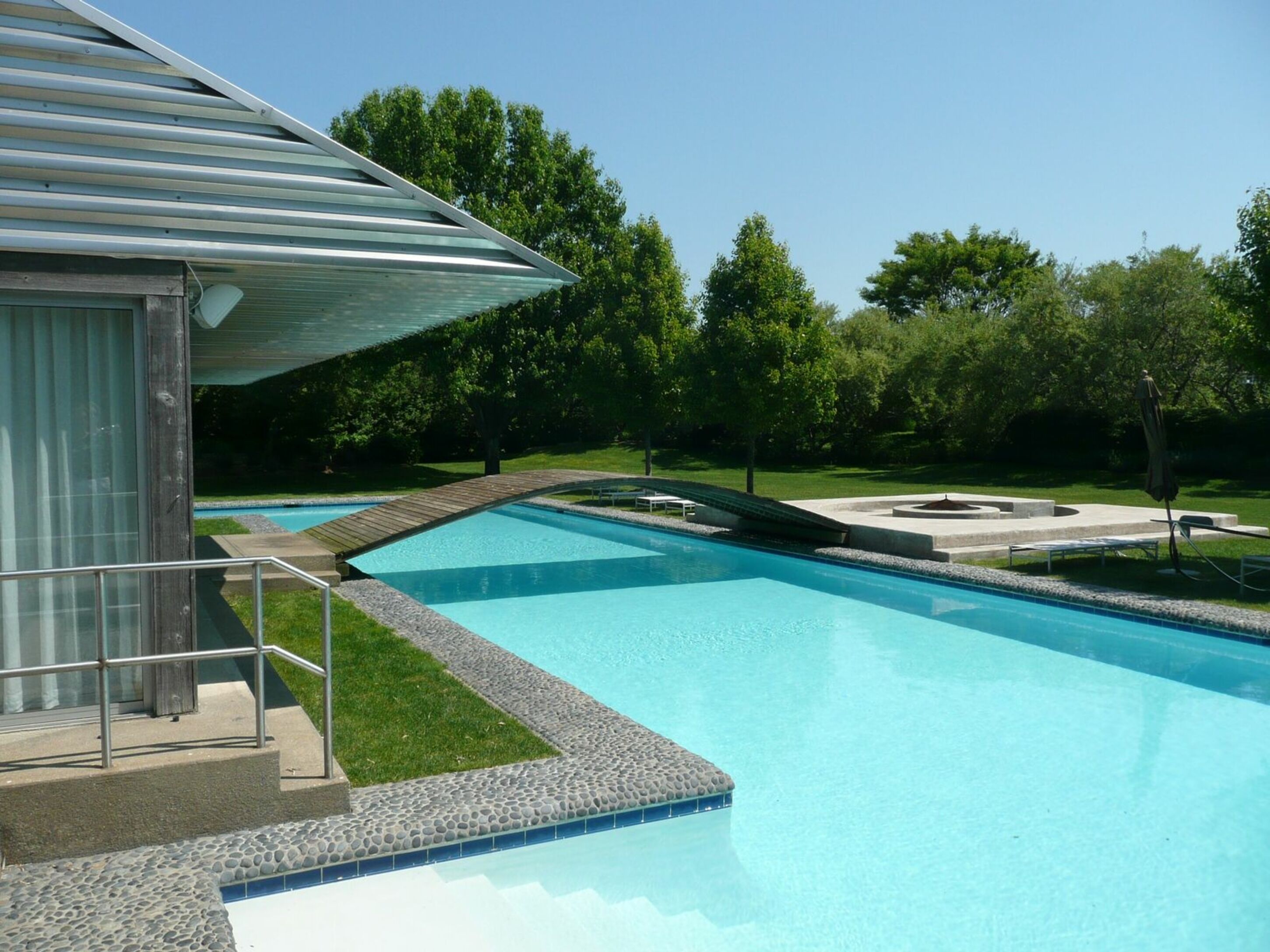 70 Fairfield Pond Ln in Sagaponack Out East